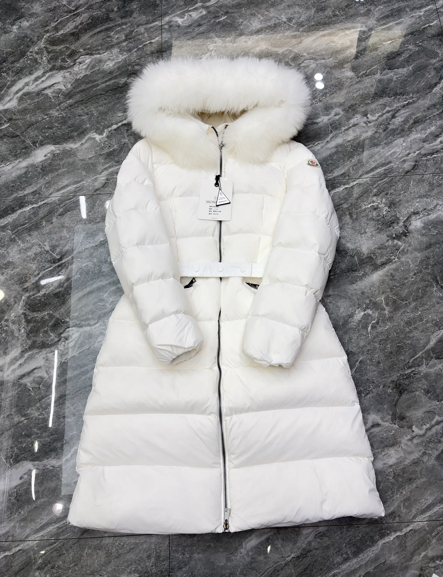 Куртки И Пуховики Женские Moncler 18346149