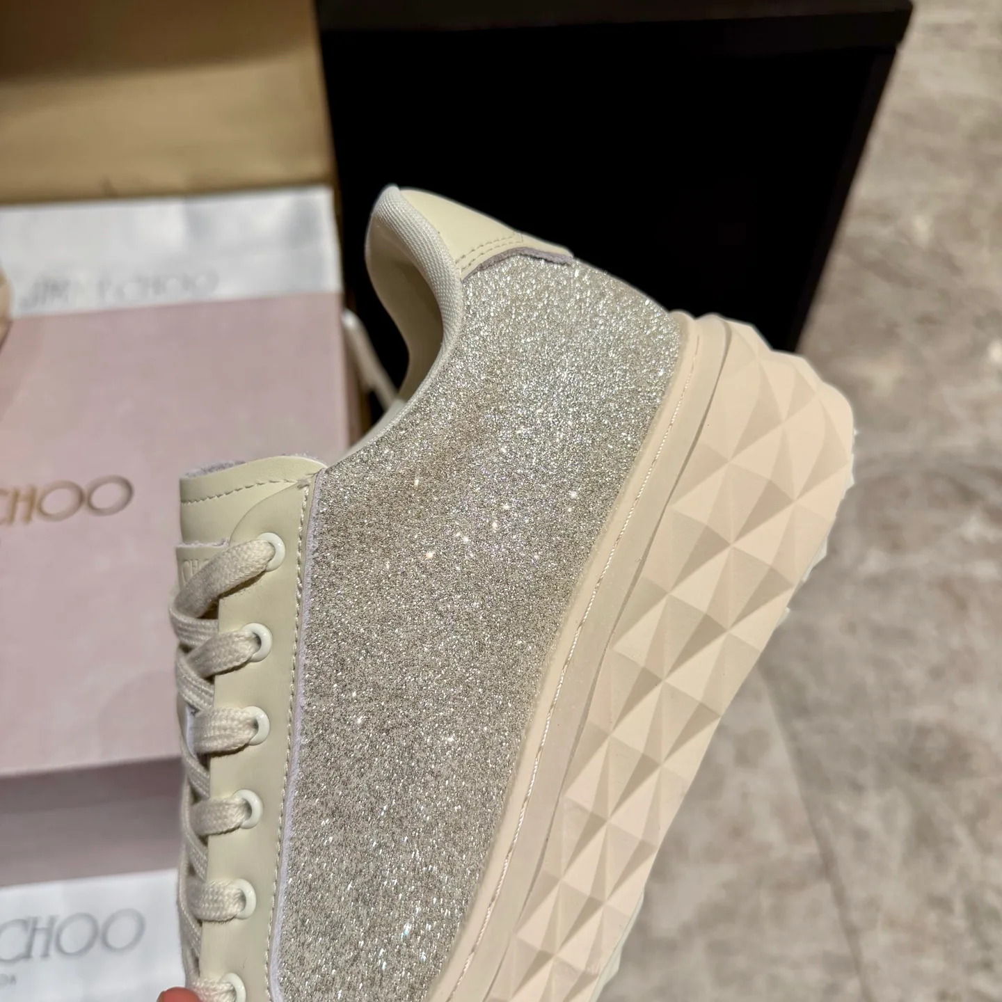 Кроссовки Женские Jimmy Choo 18104588