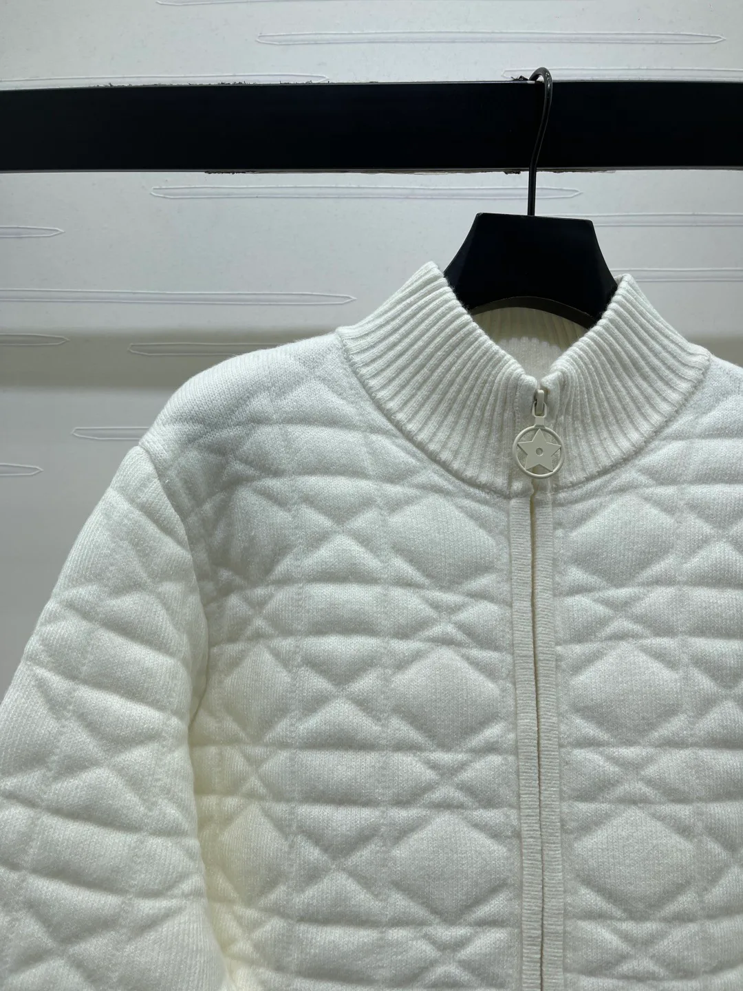 Джемперы И Свитеры Женские Christian Dior 18680776