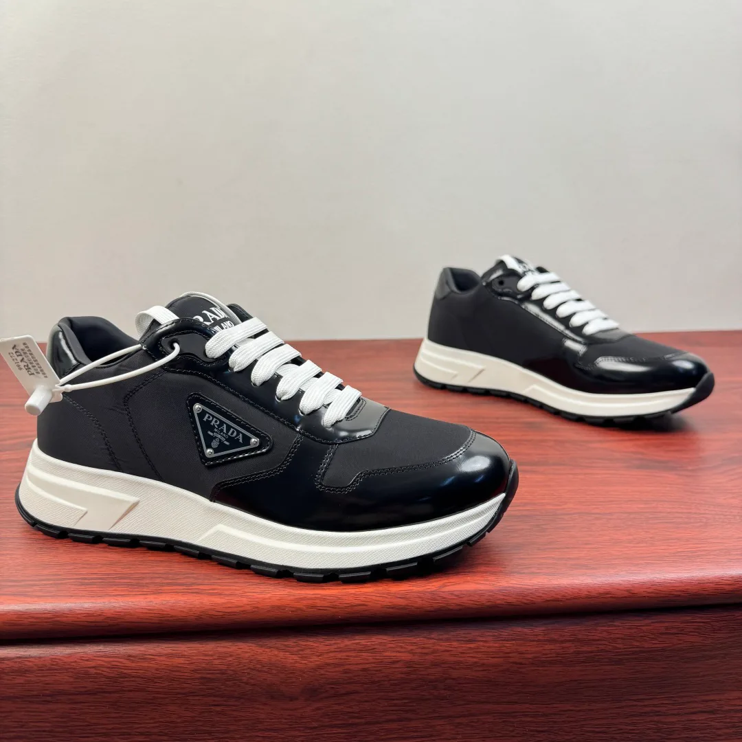 Кроссовки Мужские Prada 11211876