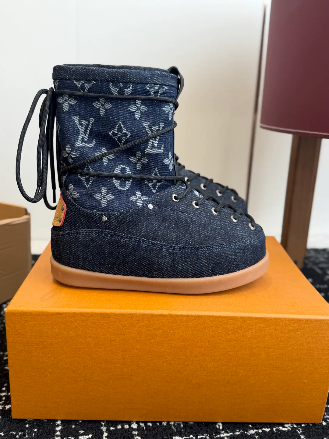 Угги Женские Louis Vuitton 18670252