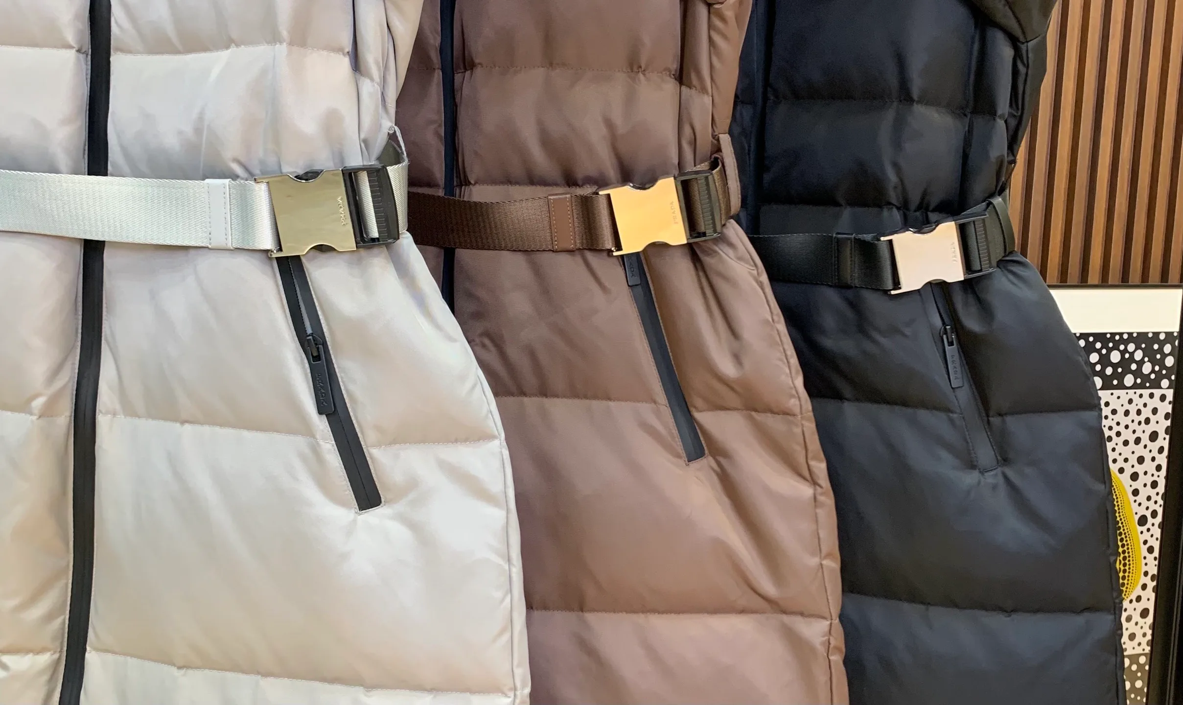 Куртки И Пуховики Женские Prada 143315