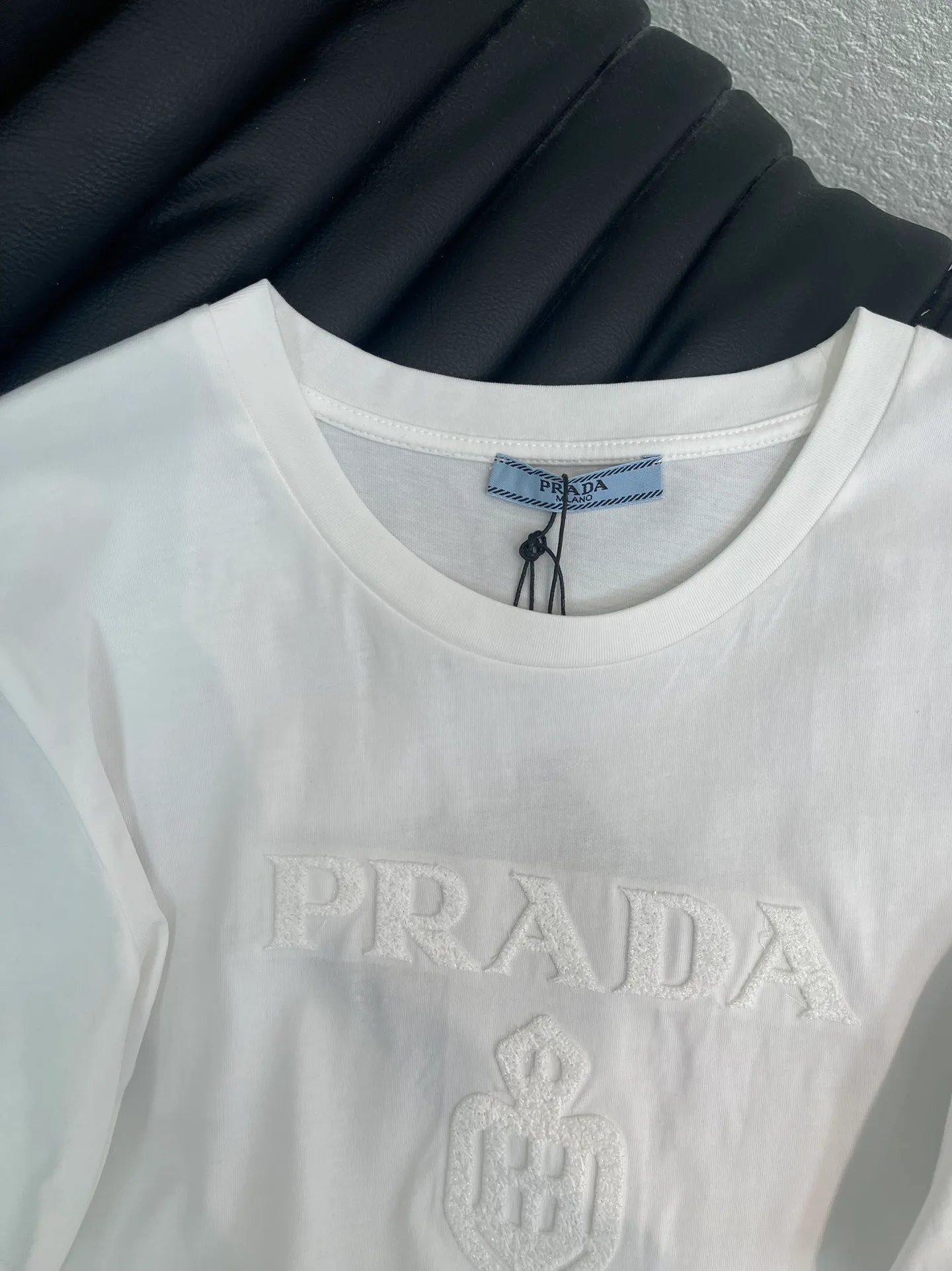 Футболки Женские Prada 1759186