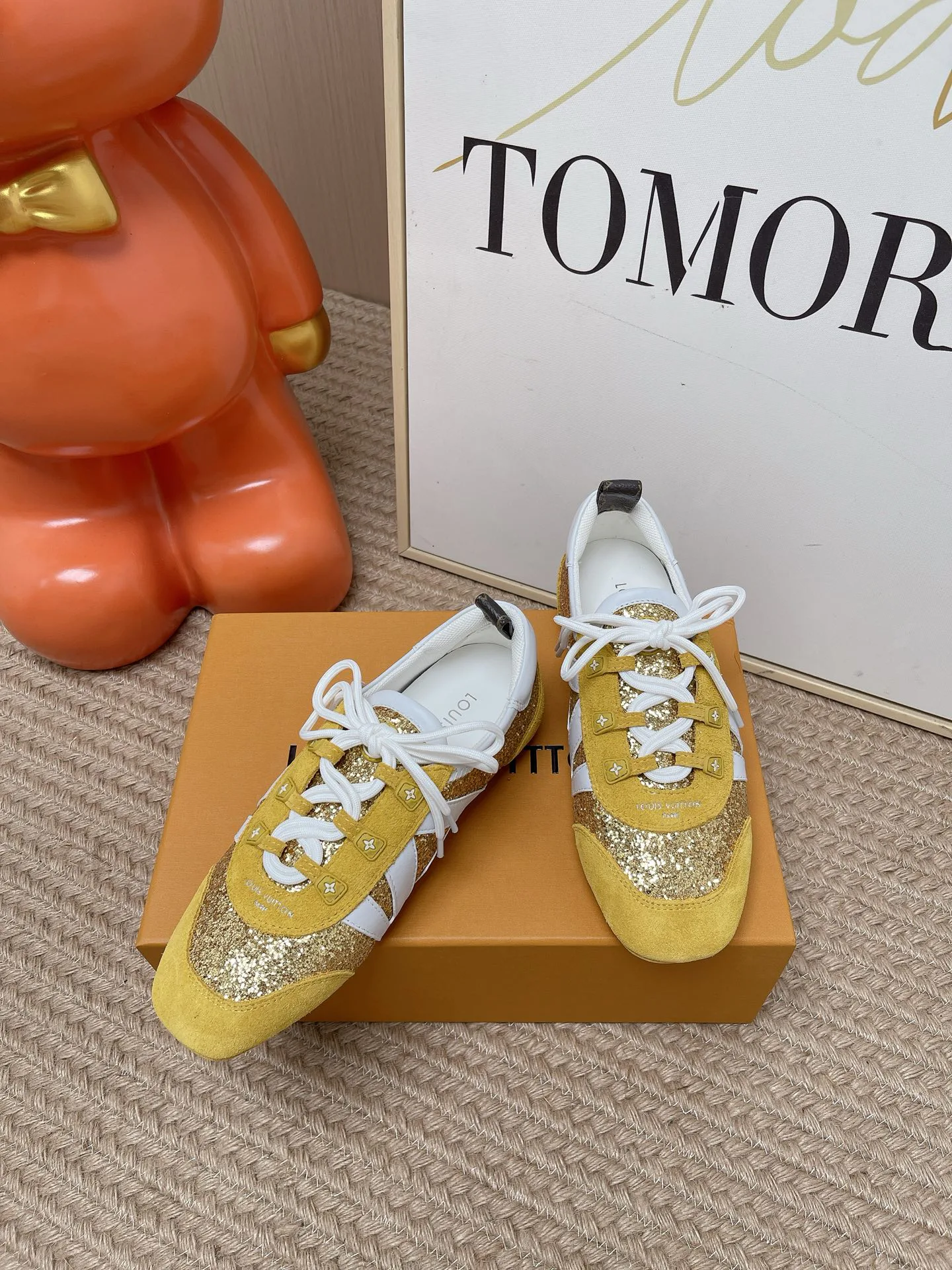 Кроссовки Женские Louis Vuitton 17449402
