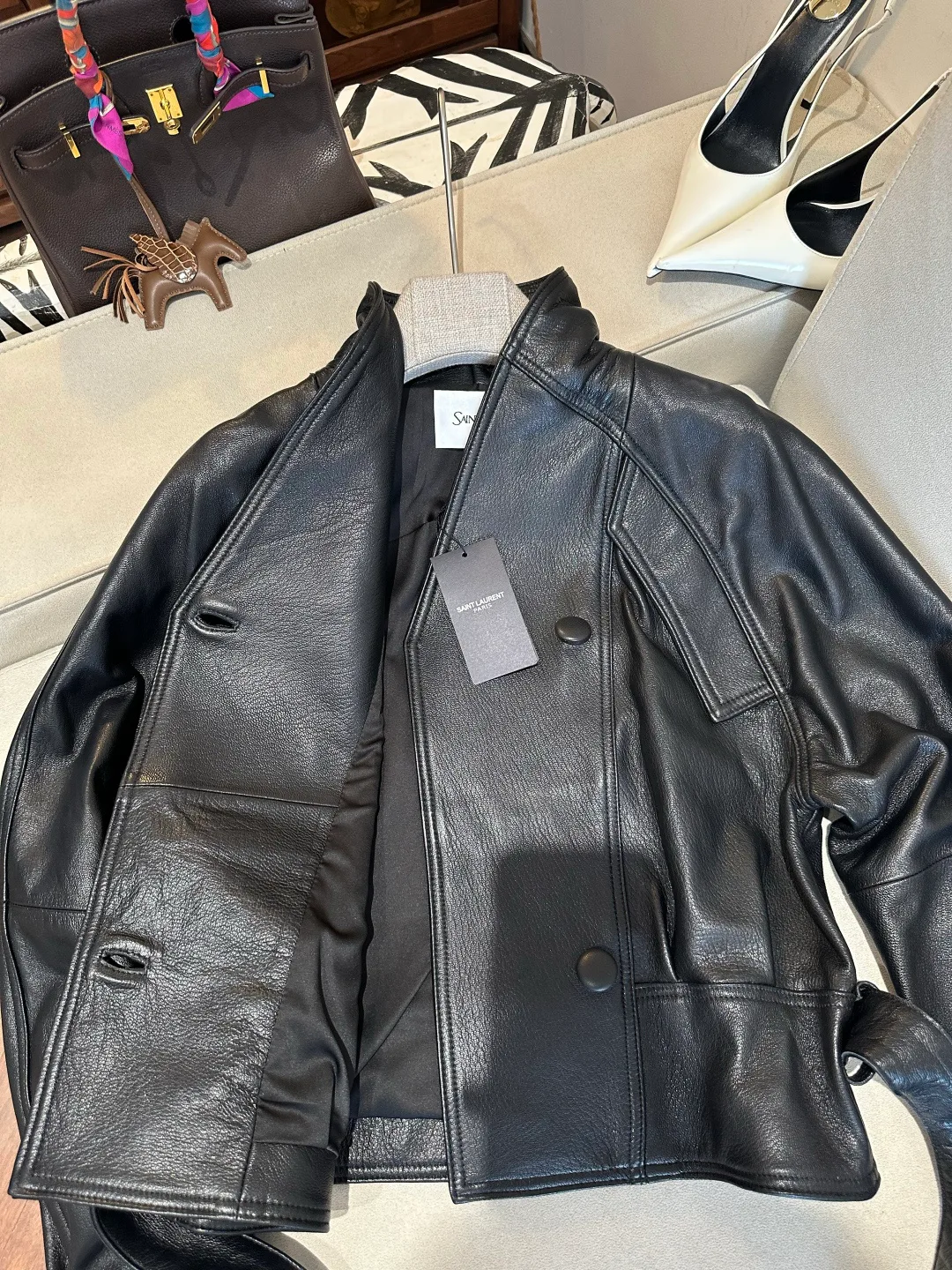 Кожаные Куртки И Дублёнки Женские Saint Laurent 18040798