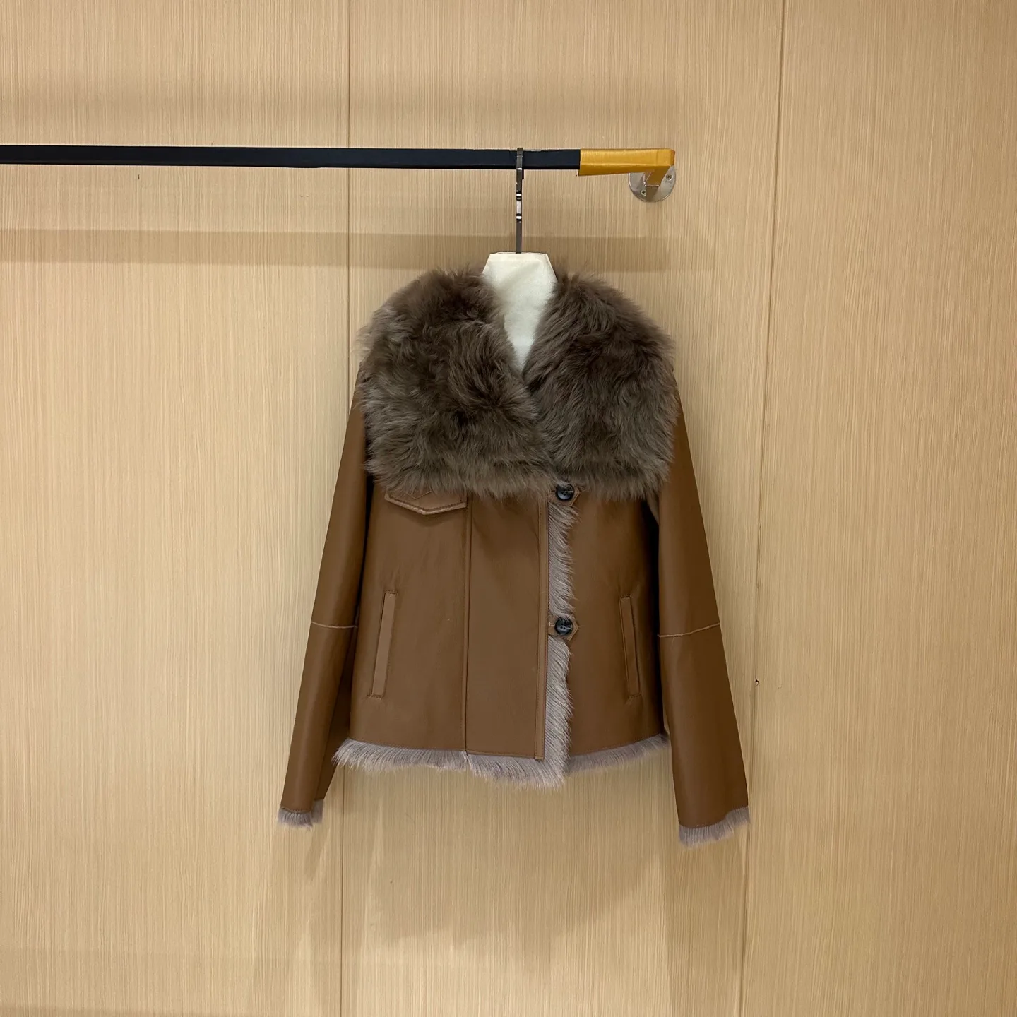 Кожаные Куртки И Дублёнки Женские Max Mara 612074