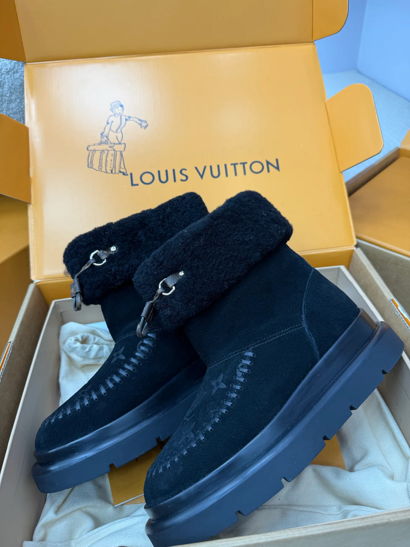 Угги Женские Louis Vuitton 808231
