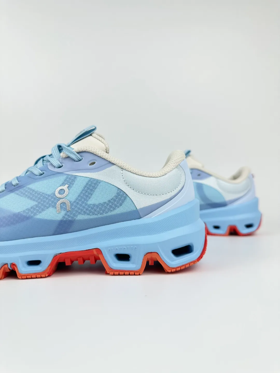 Кроссовки Женские Loewe 11228558