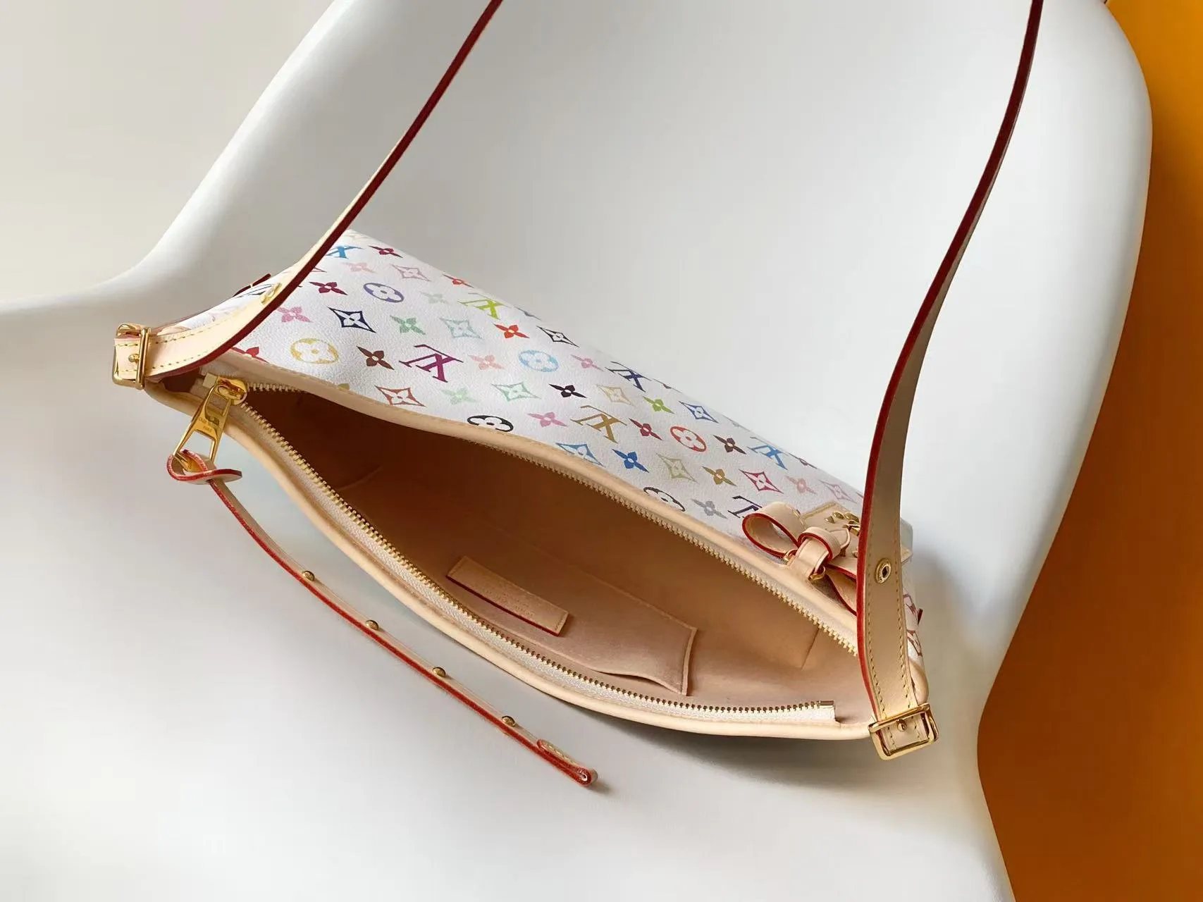 Классические Сумки Женские Louis Vuitton 11872285