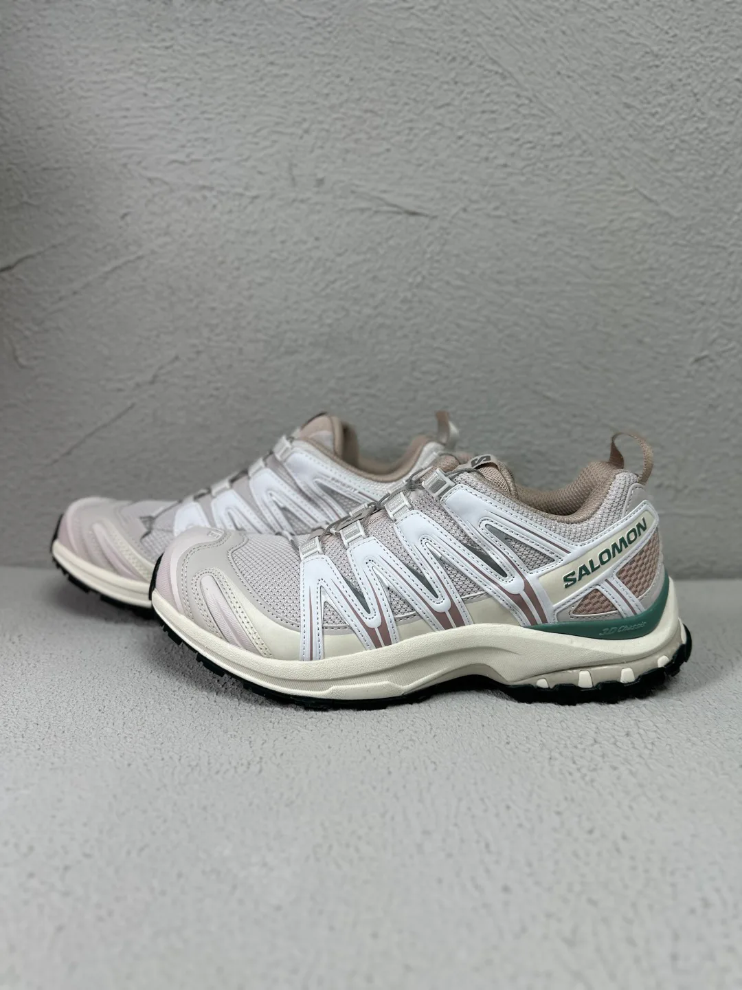 Кроссовки Женские Salomon 17962210