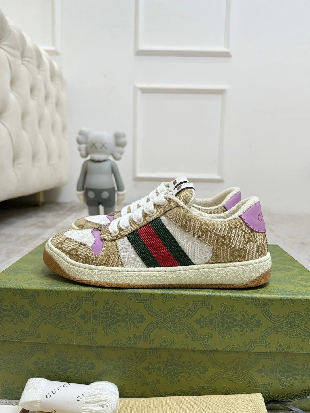 Кроссовки Женские Gucci 944963
