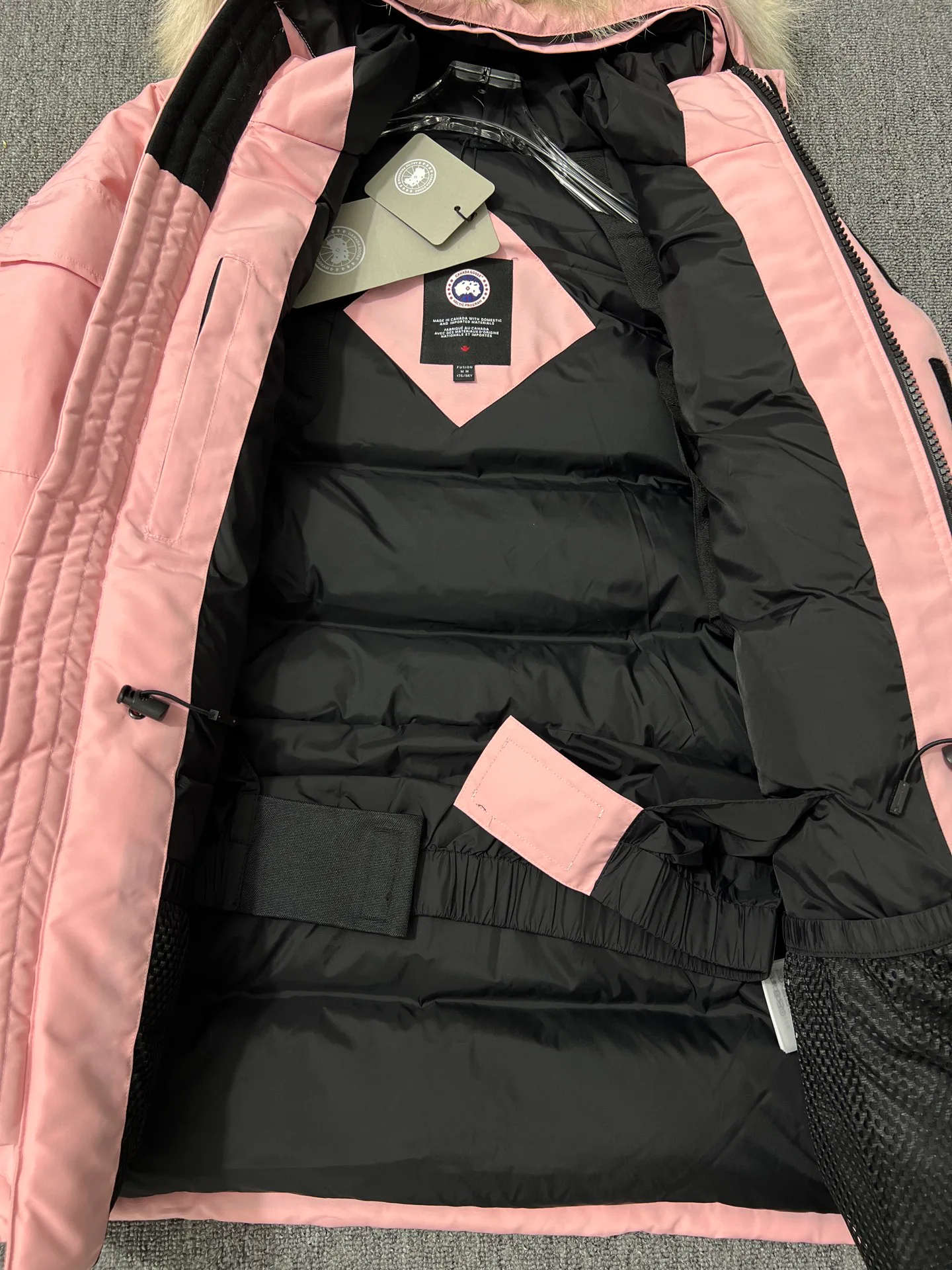 Куртки И Пуховики Женские Canada Goose 362442