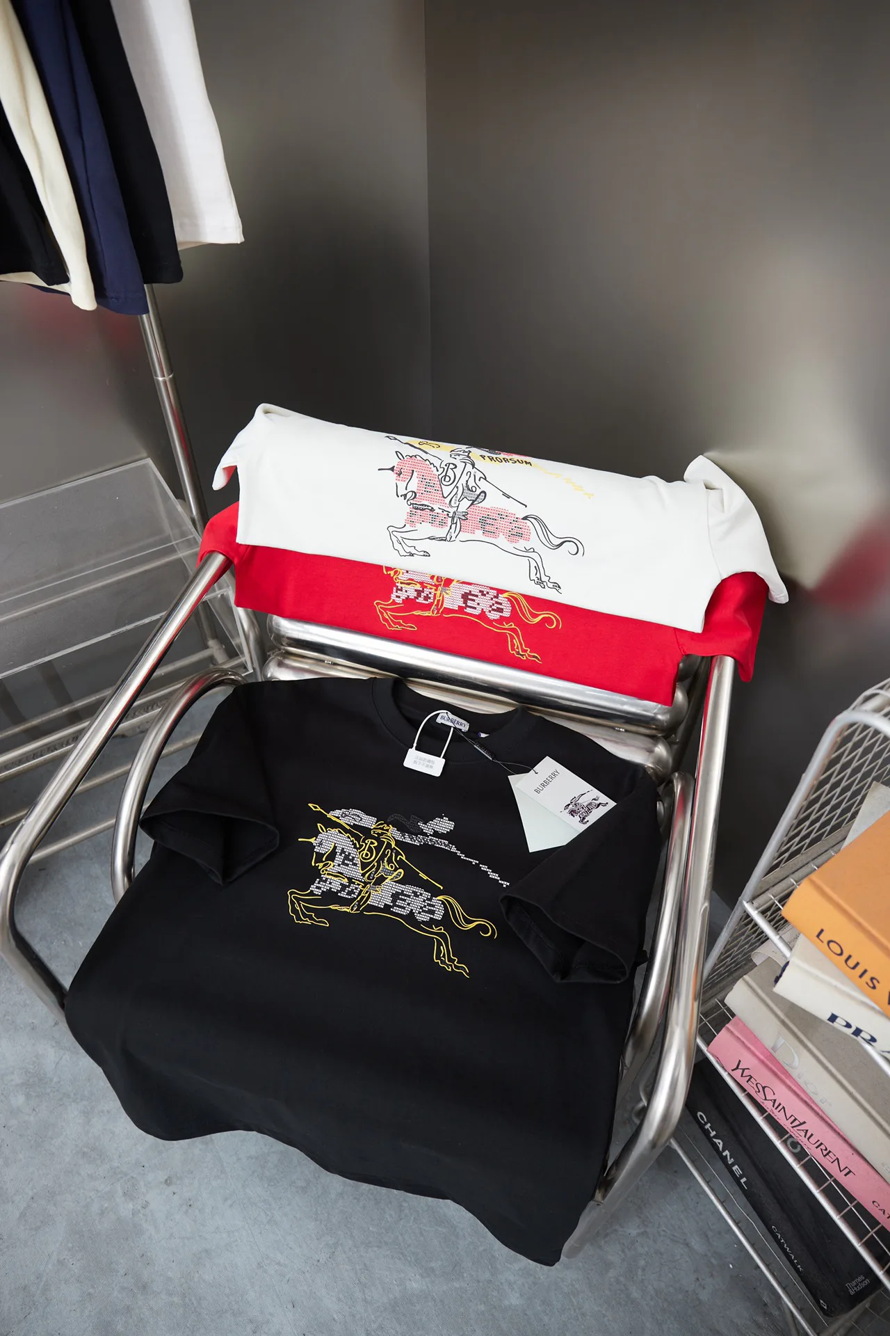 Футболки Женские Burberry 10937923