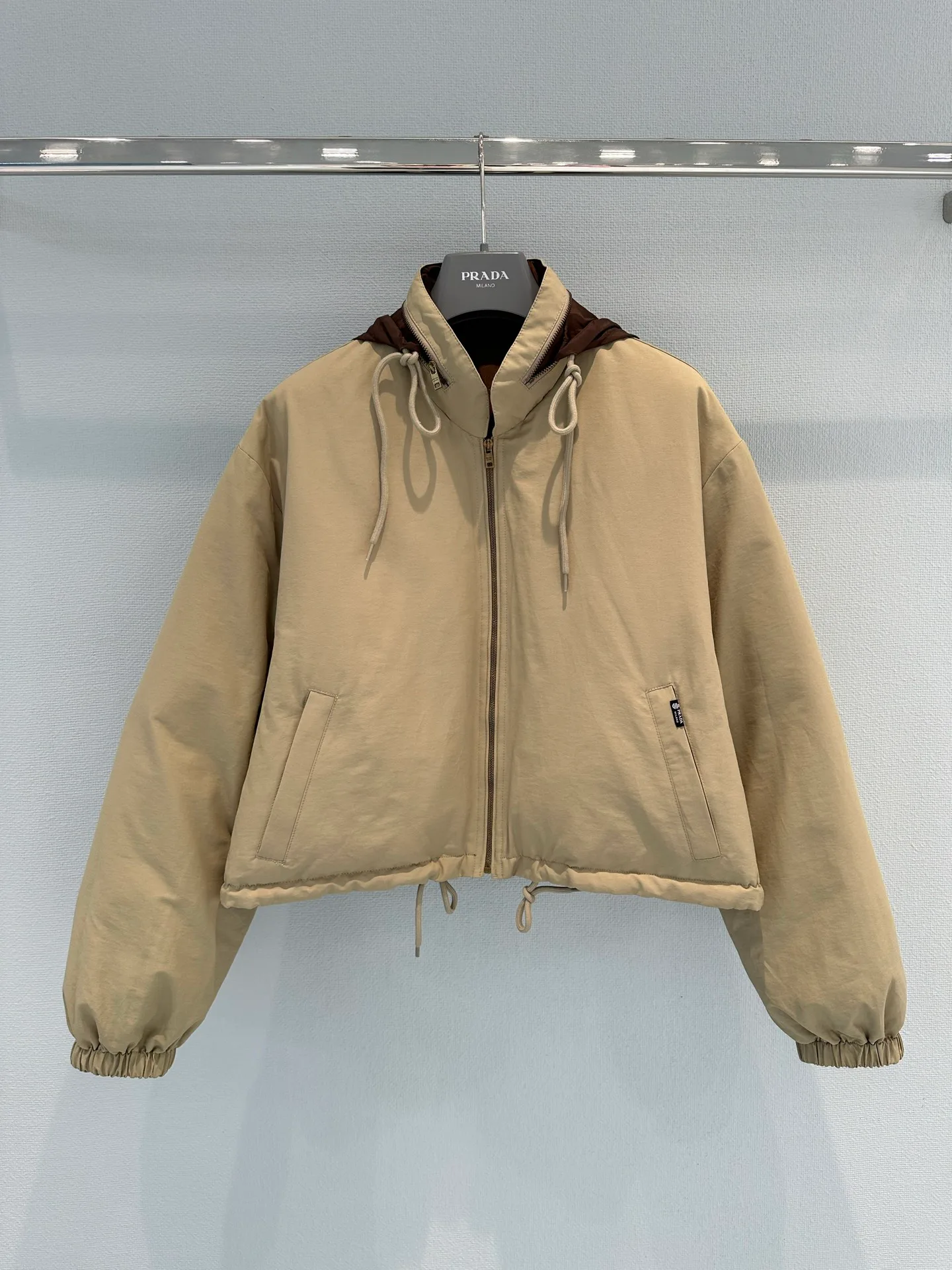 Куртки И Пуховики Женские Prada 18963143