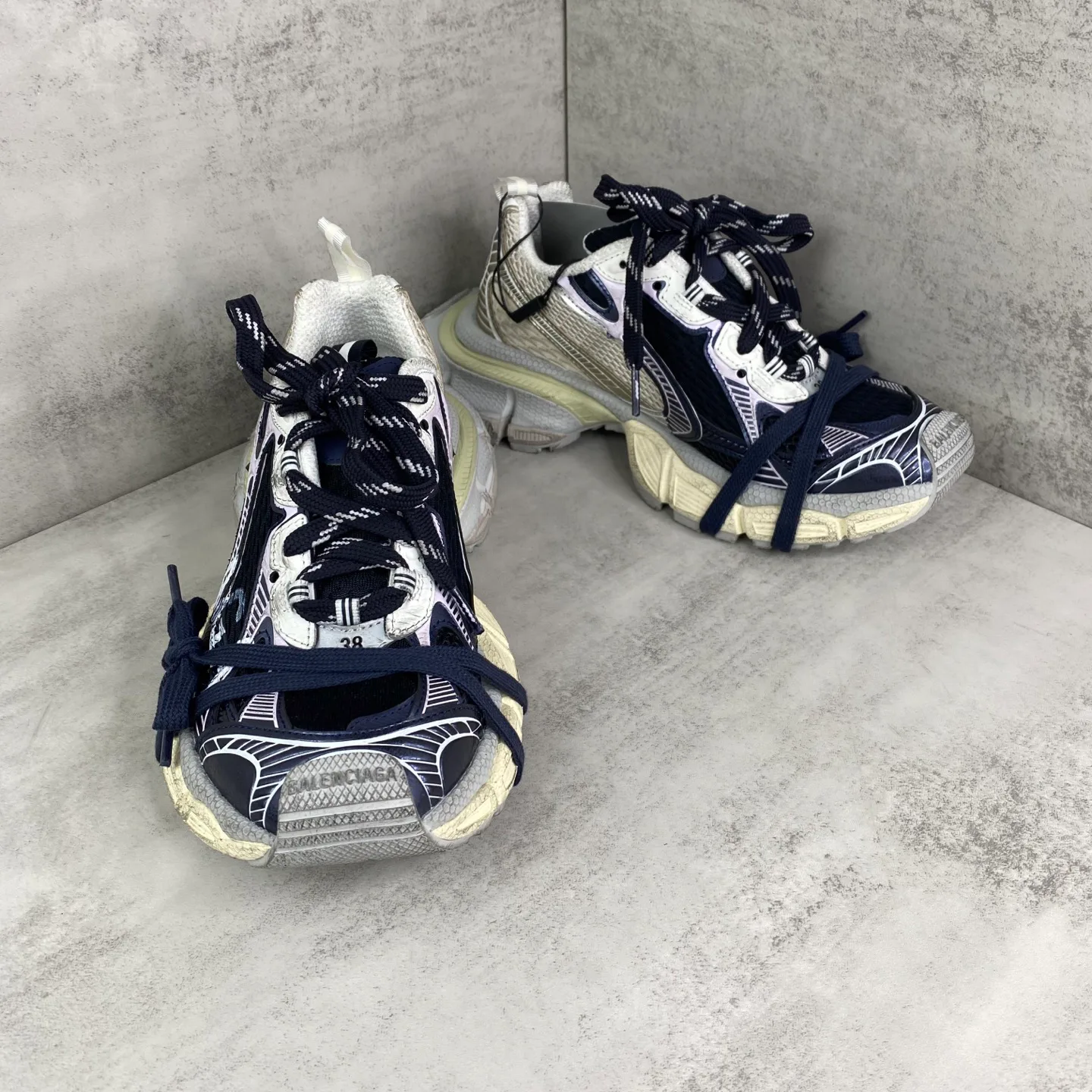 Кроссовки Женские Balenciaga 18781694