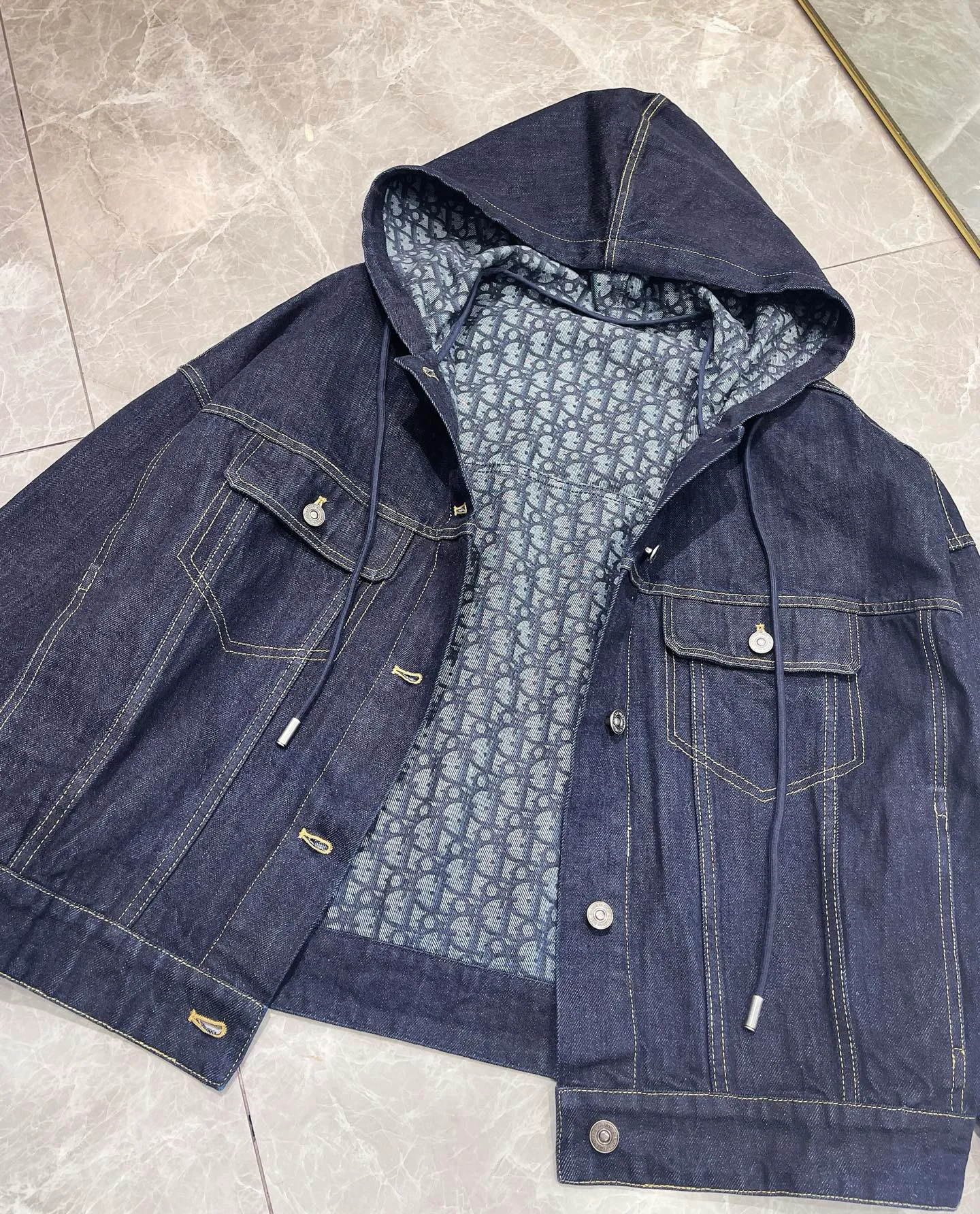 Куртки И Пуховики Женские Christian Dior 842550