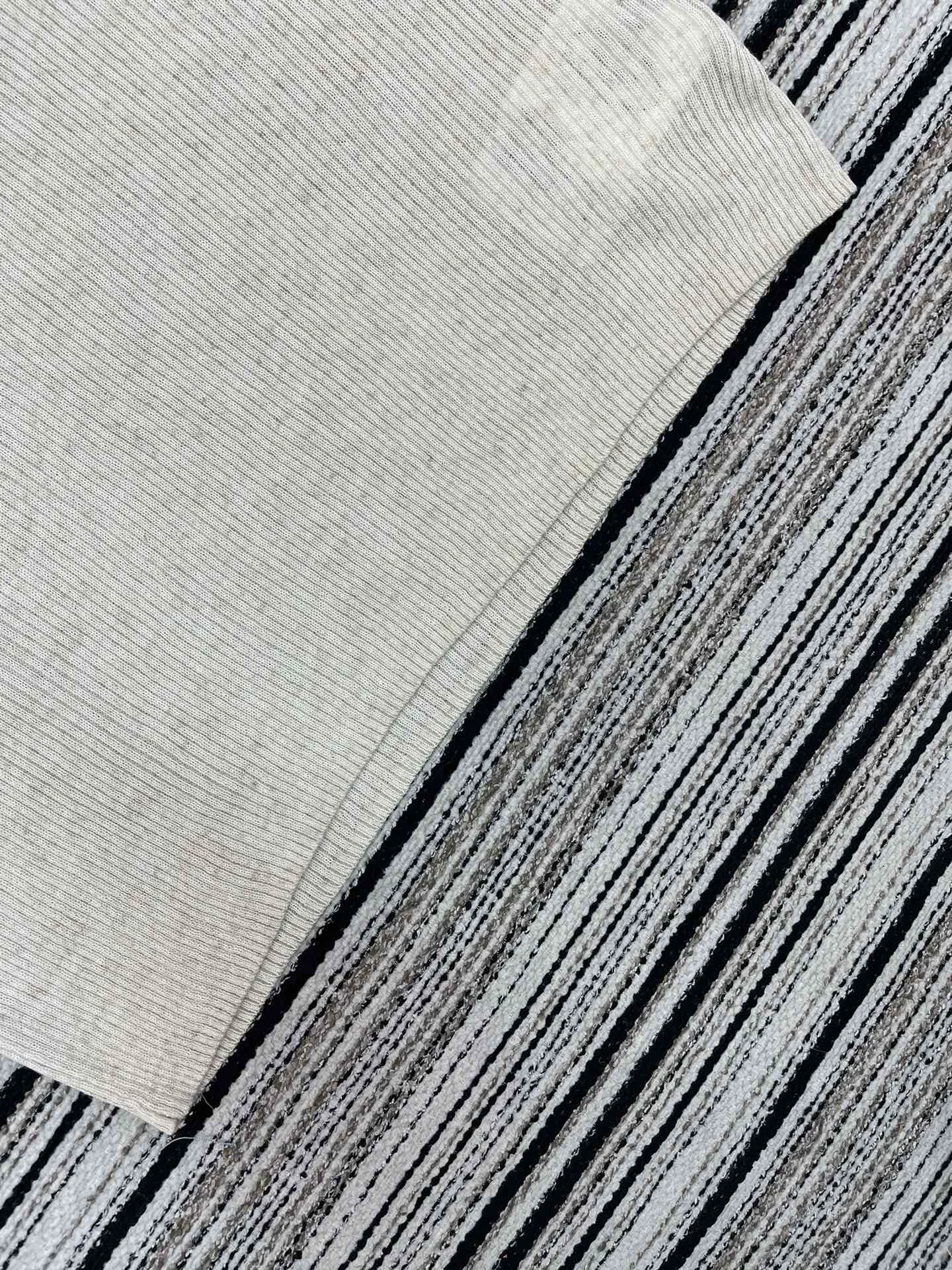 Жилеты Женские Prada 11429314