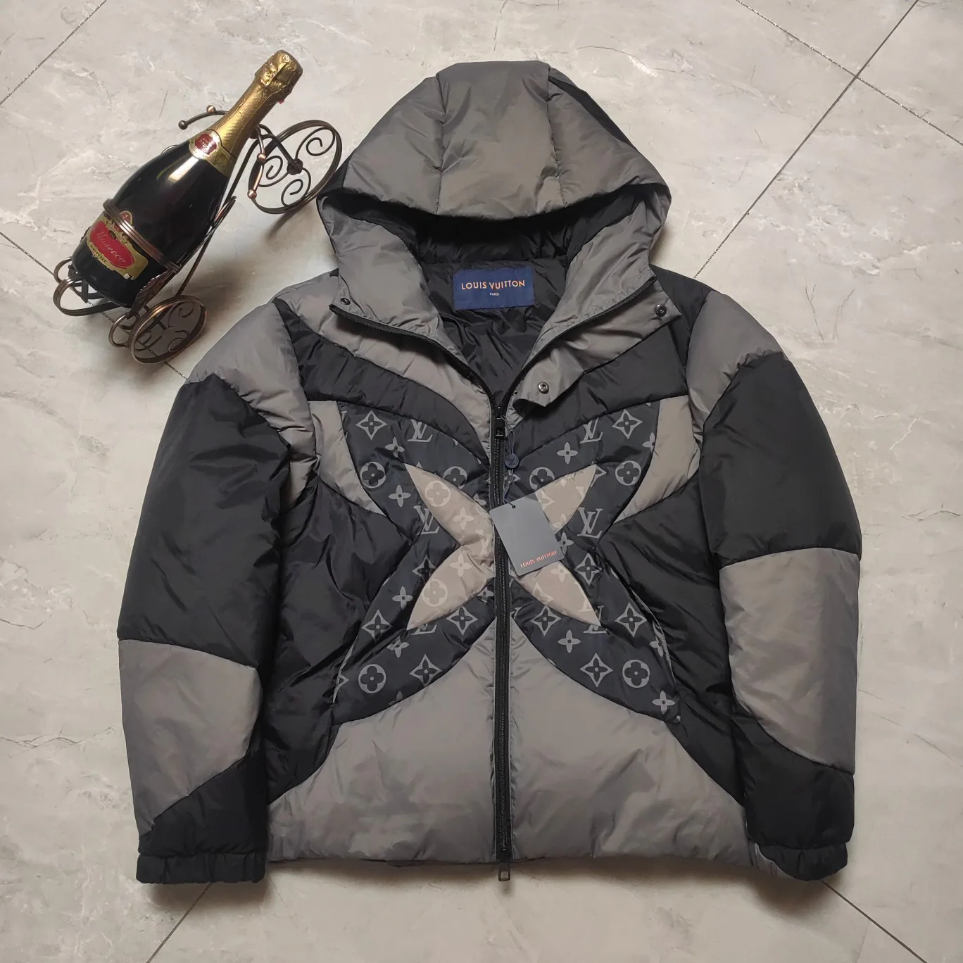 Куртки И Пуховики Женские Louis Vuitton 18111460