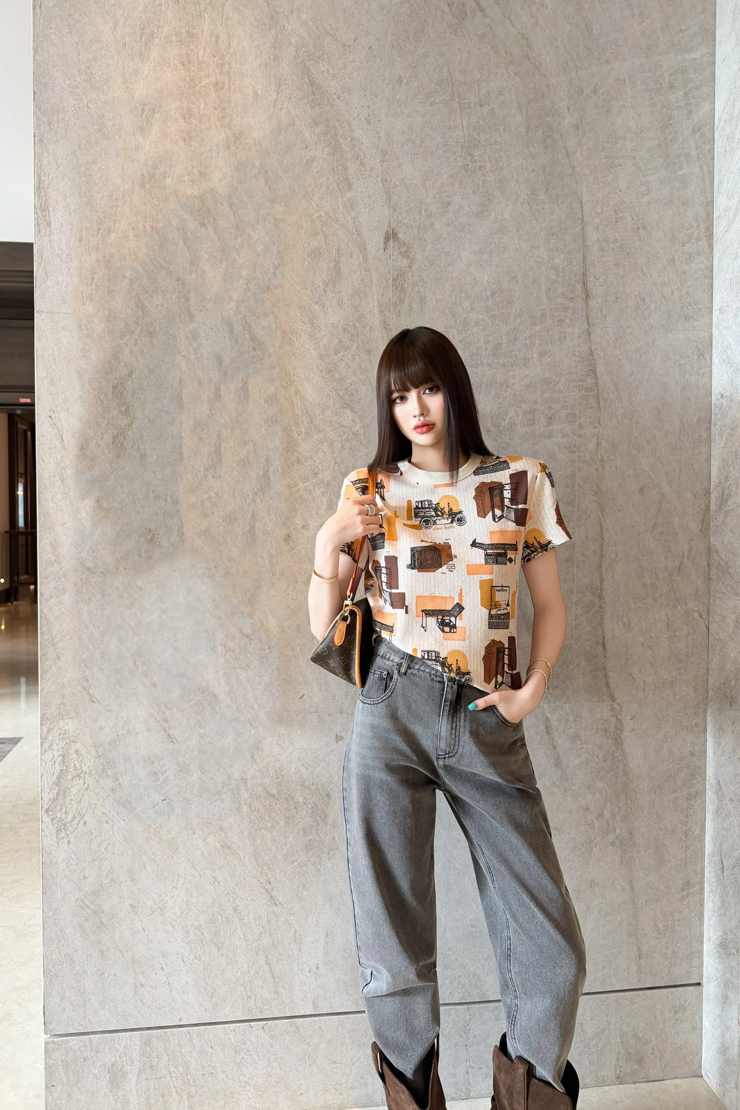 Футболки Женские Louis Vuitton 19256212
