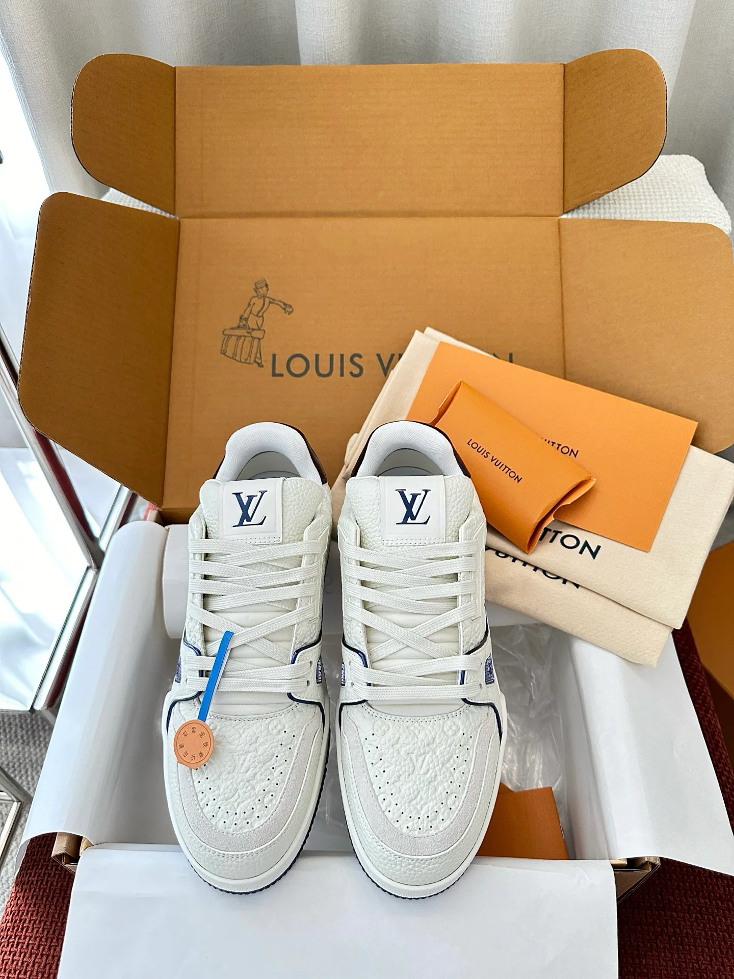 Кроссовки Мужские Louis Vuitton 17449370