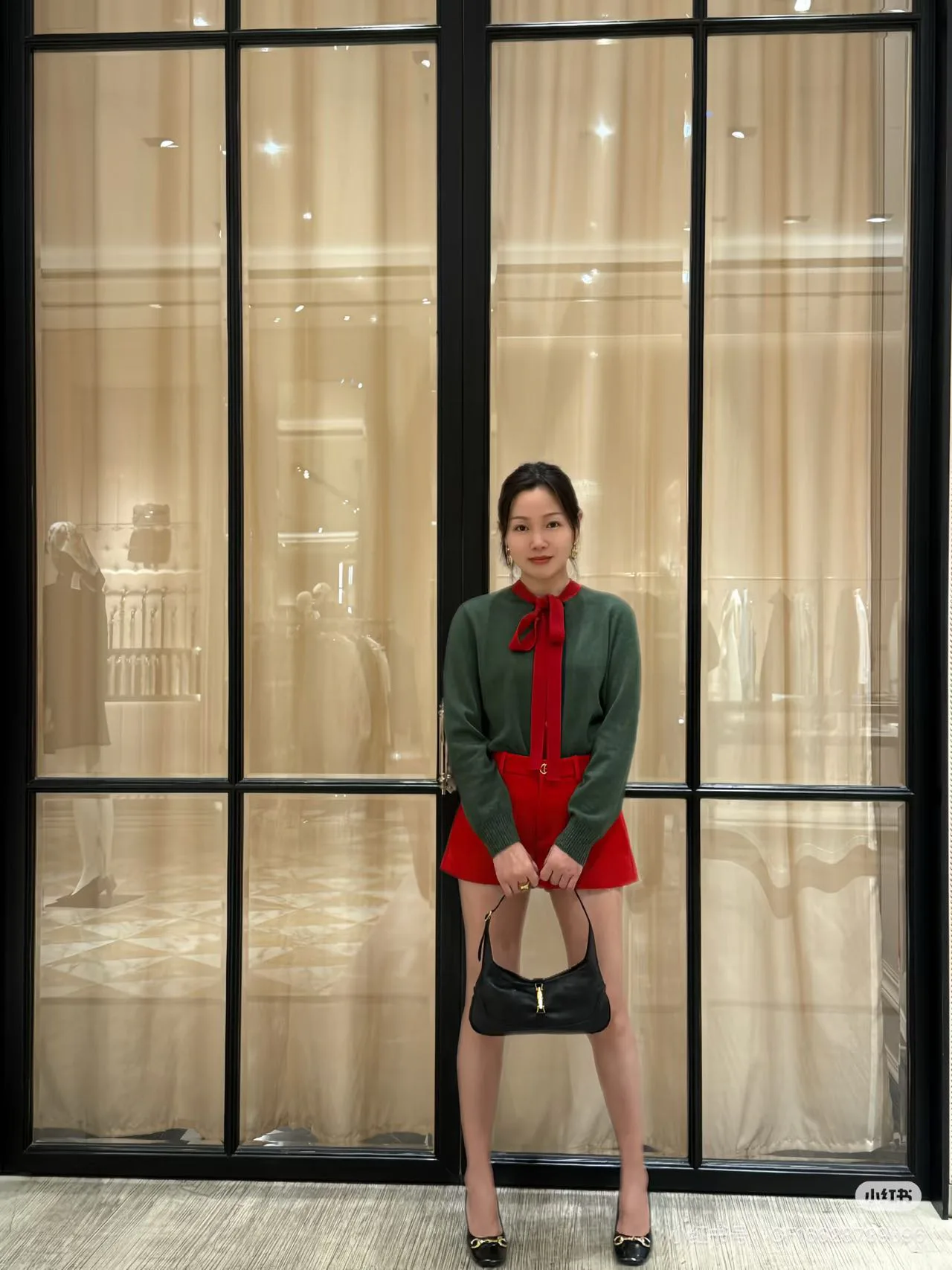 Шорты Женские Gucci 3923047