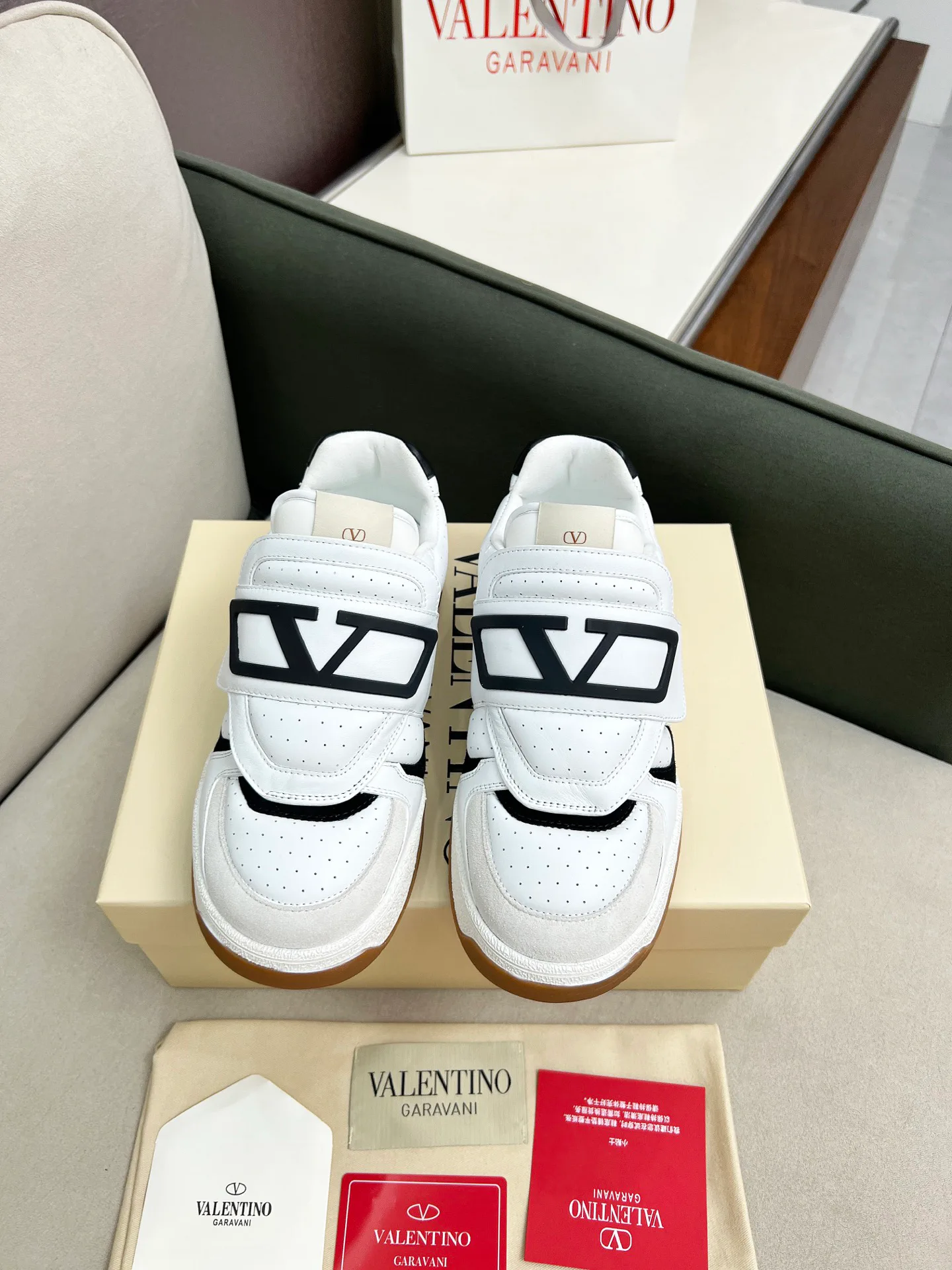 Кроссовки Женские Valentino 2628082