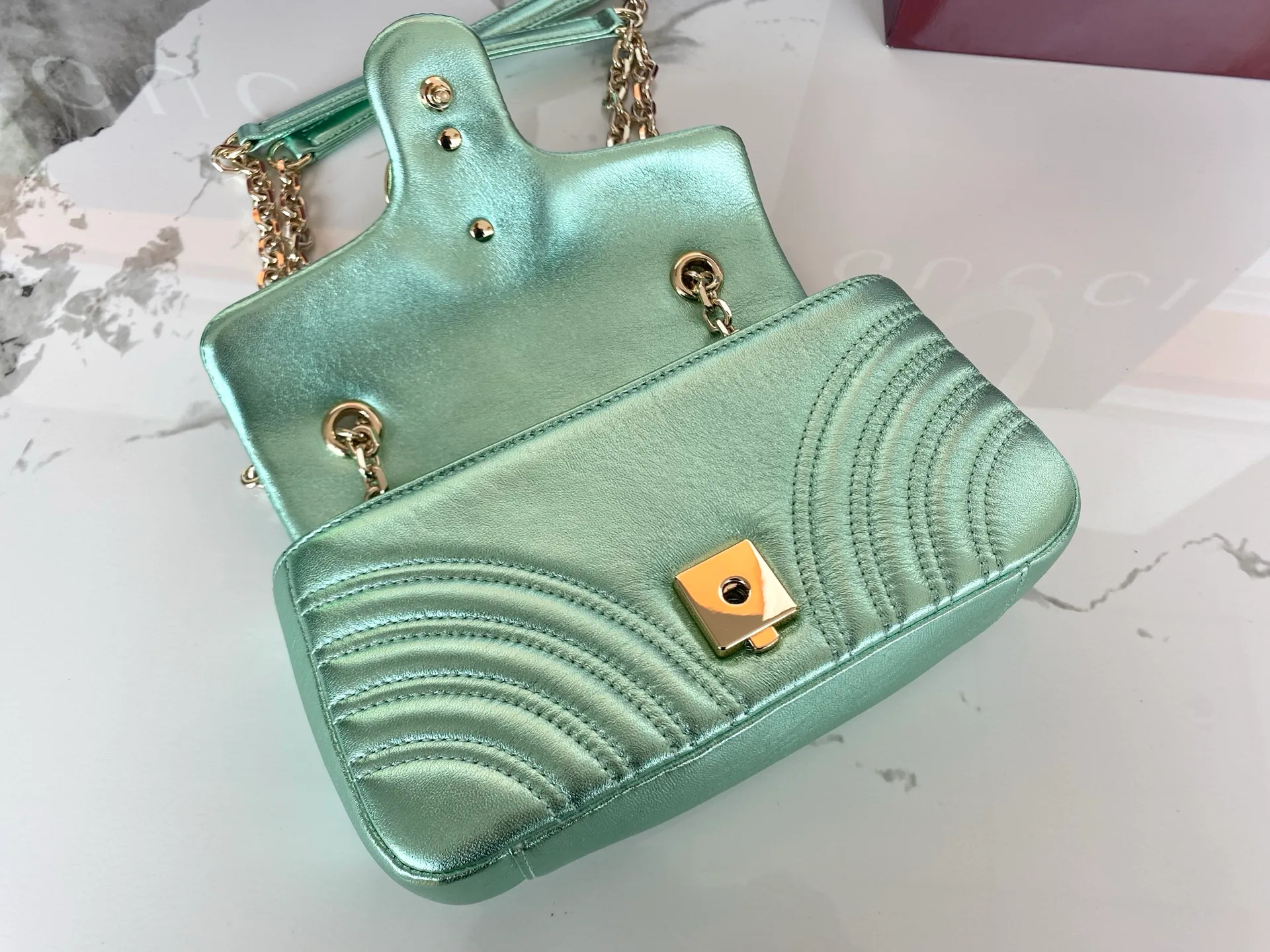 Классические Сумки Женские Gucci 10415420