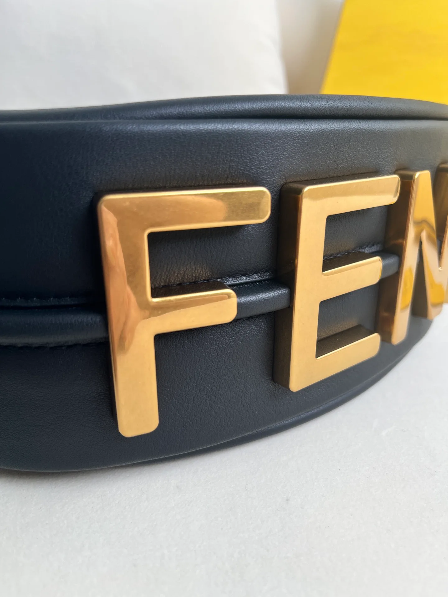 Классические Сумки Женские Fendi 17542200