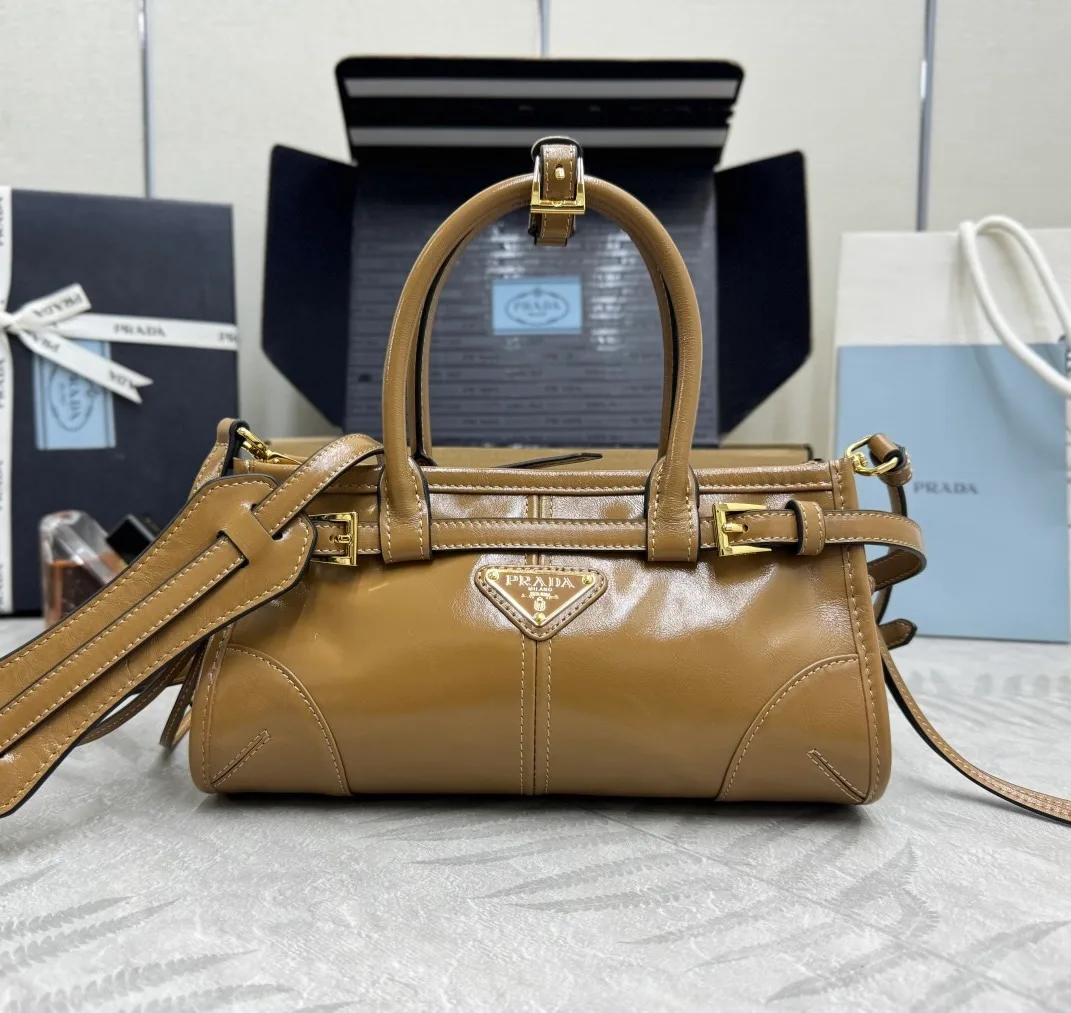 Сумки На Ремне Женские Prada 11682133