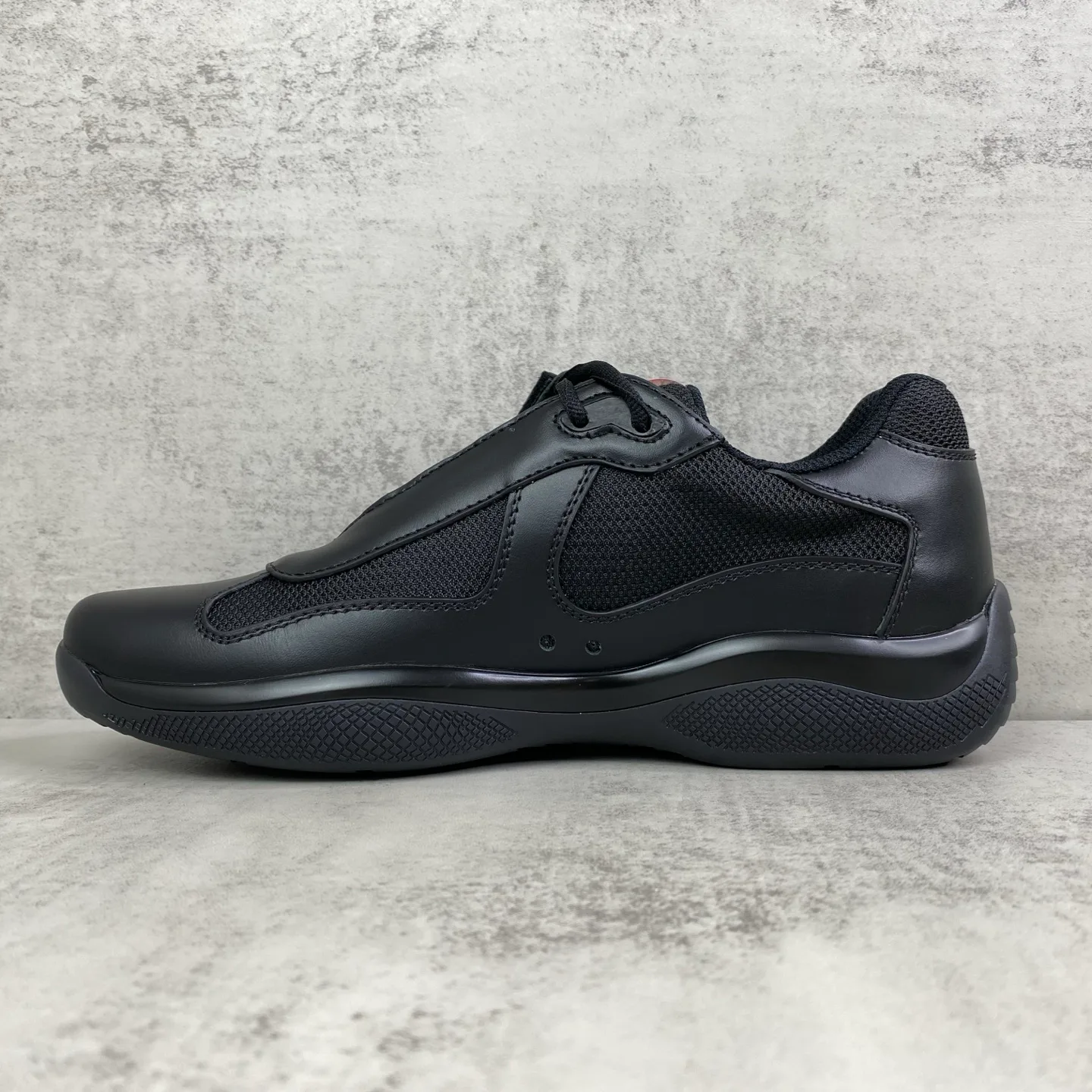 Кроссовки Мужские Prada 18781910