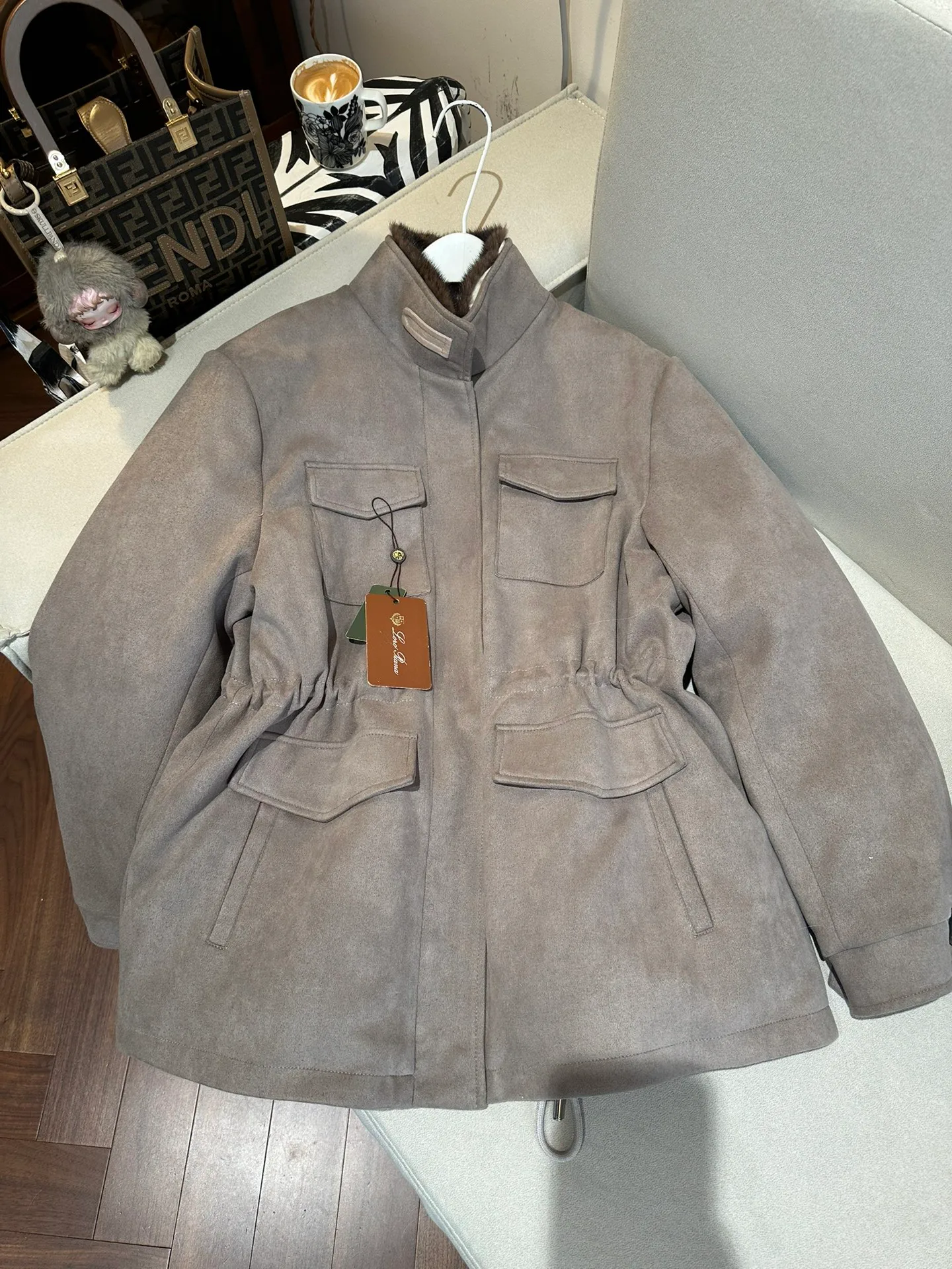 Куртки Женские Loro Piana 384610