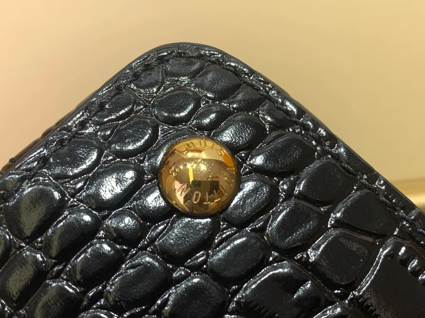 Классические Сумки Женские Louis Vuitton 17796555