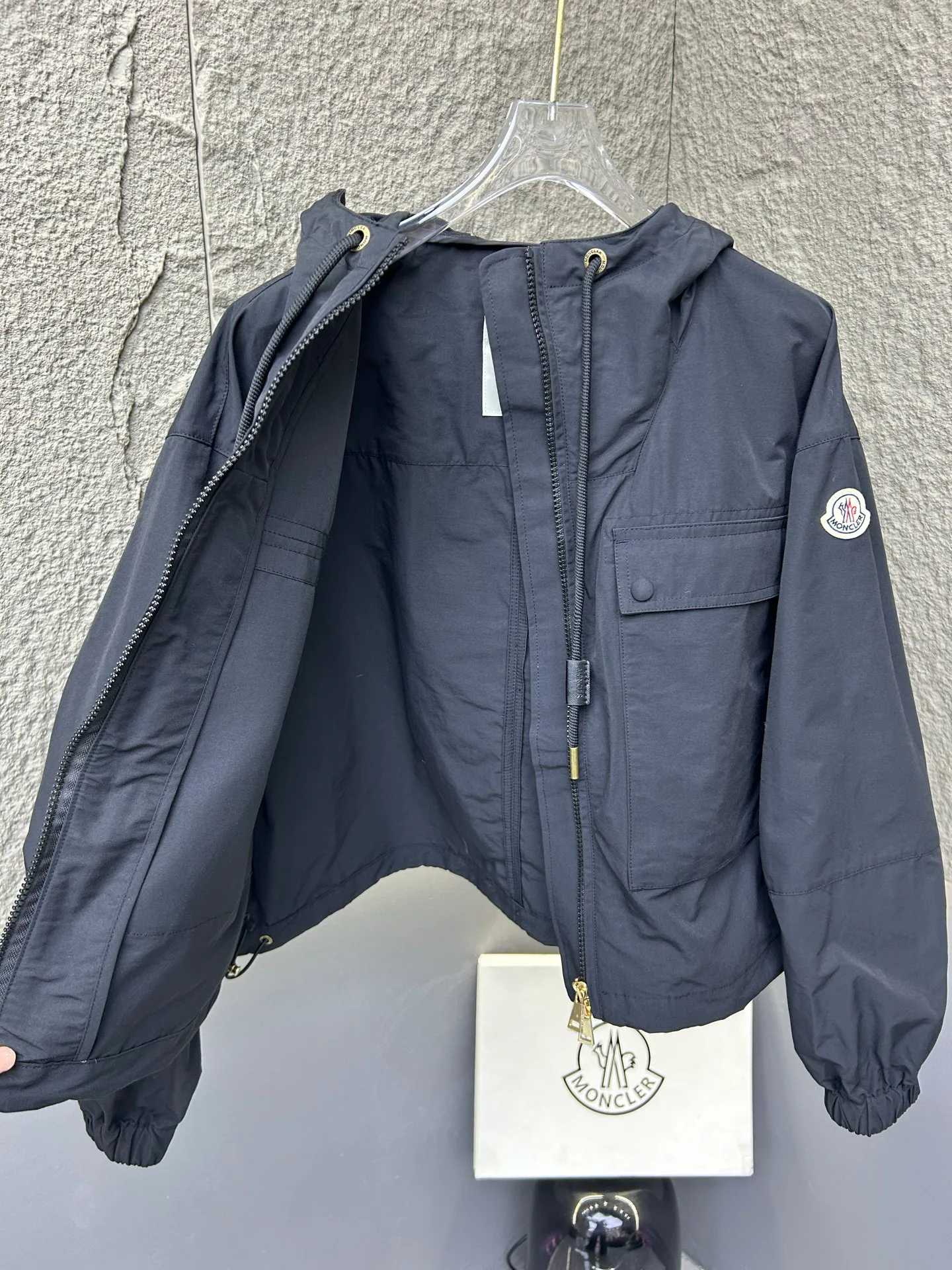 Куртки И Пуховики Женские Moncler 11862690