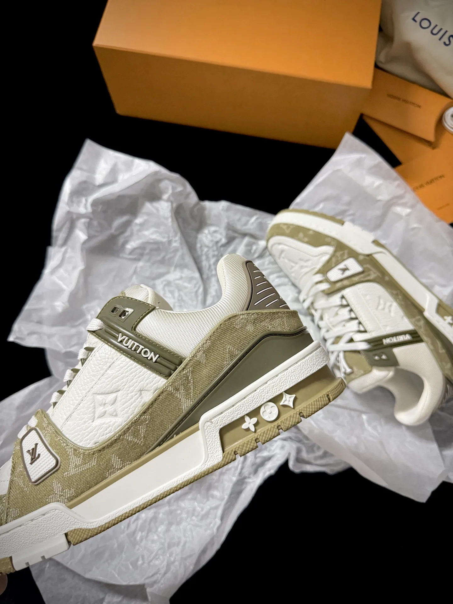 Кроссовки Женские Louis Vuitton 91228