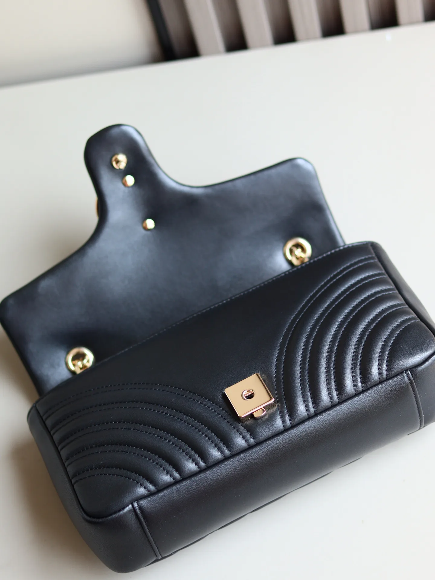 Классические Сумки Женские Gucci 12721384