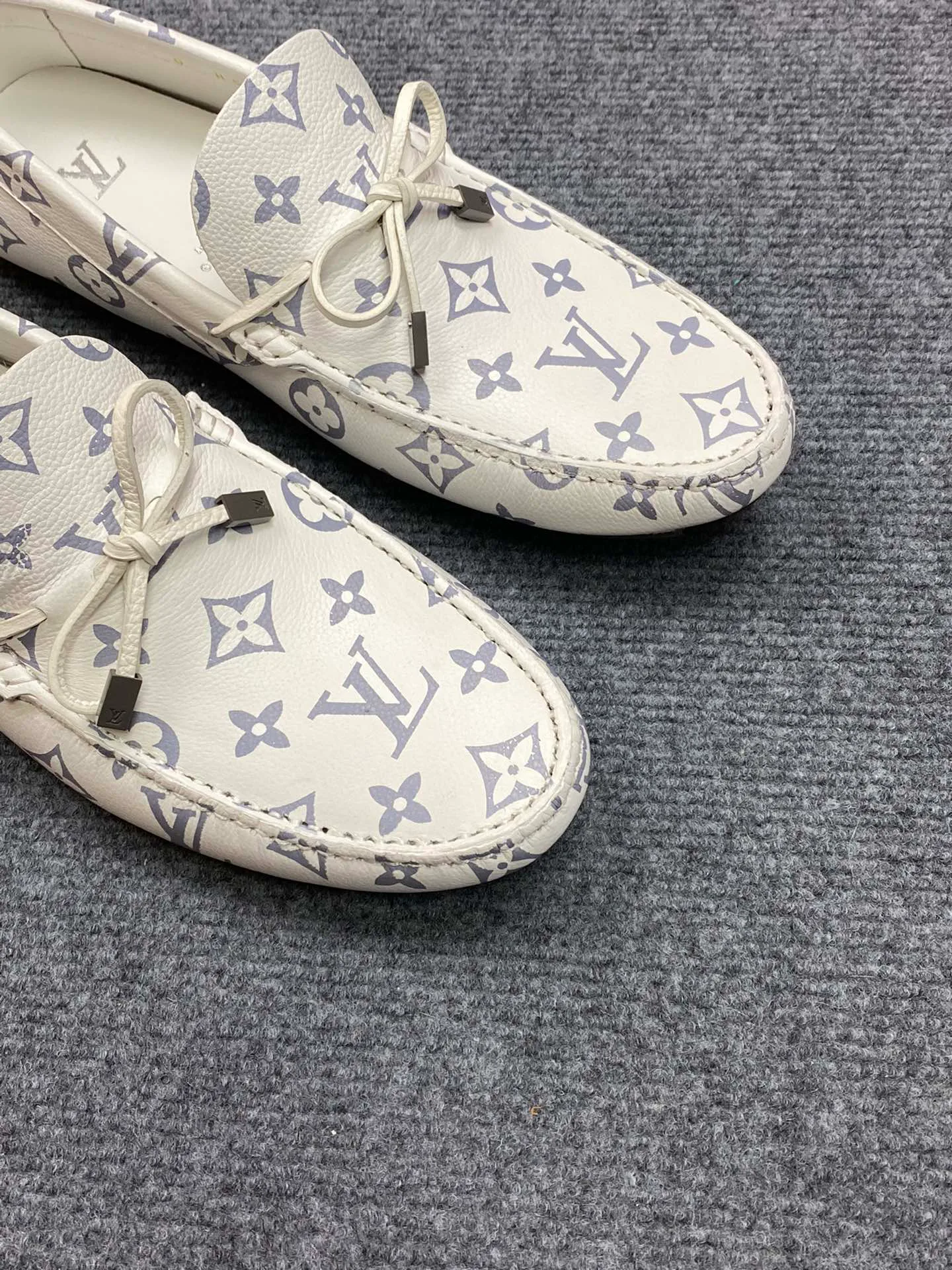 Мокасины Мужские Louis Vuitton 881819