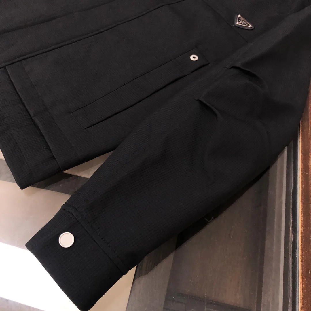 Куртки И Пуховики Мужские Prada 13230386