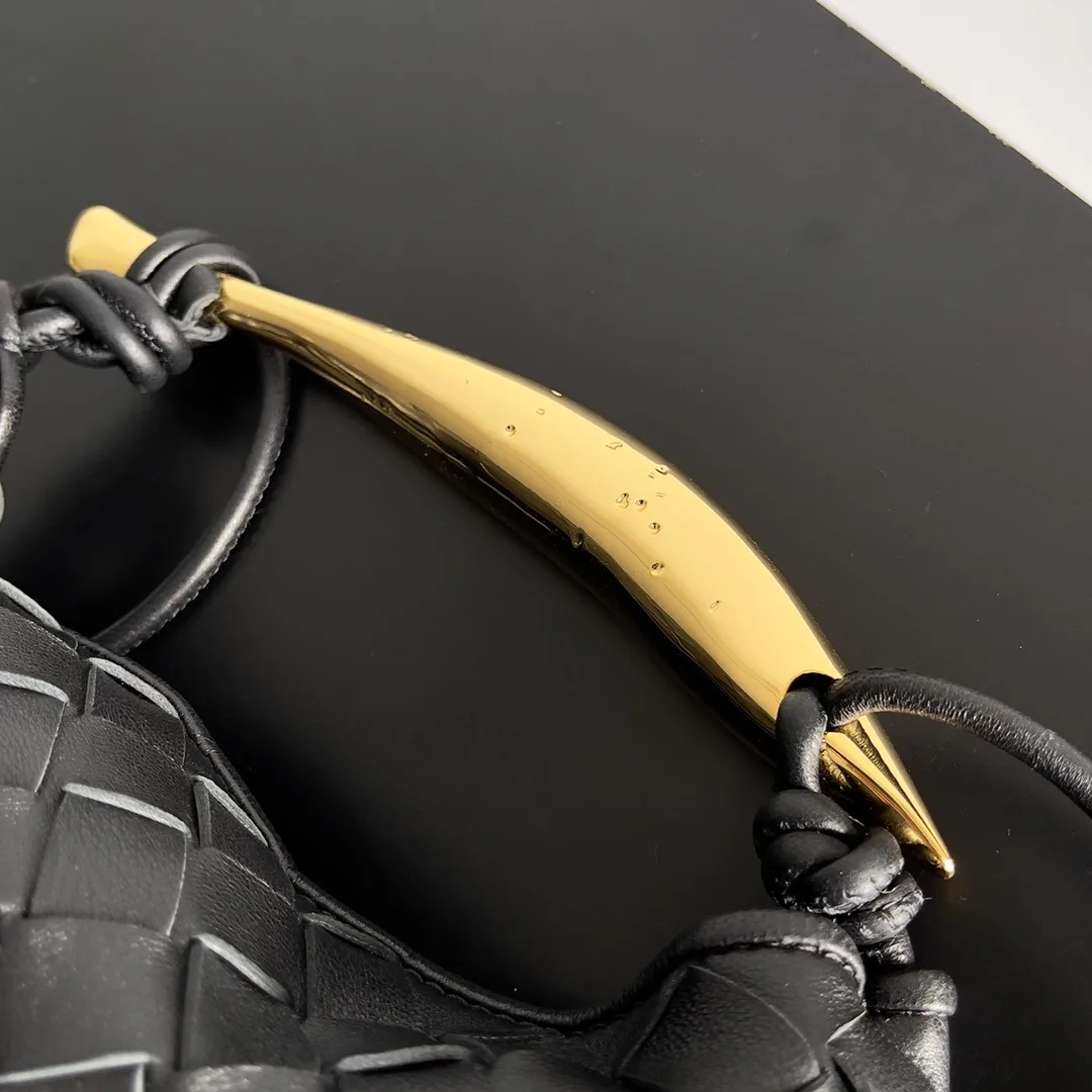 Сумки На Ремне Женские Bottega Veneta 12788330