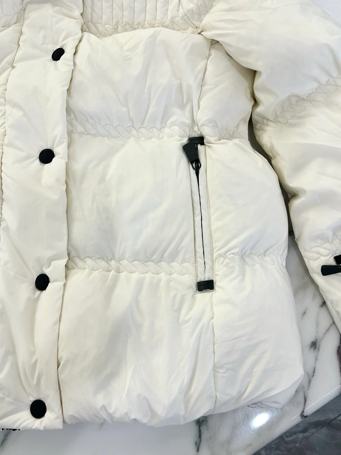 Куртки И Пуховики Мужские Moncler 18231501
