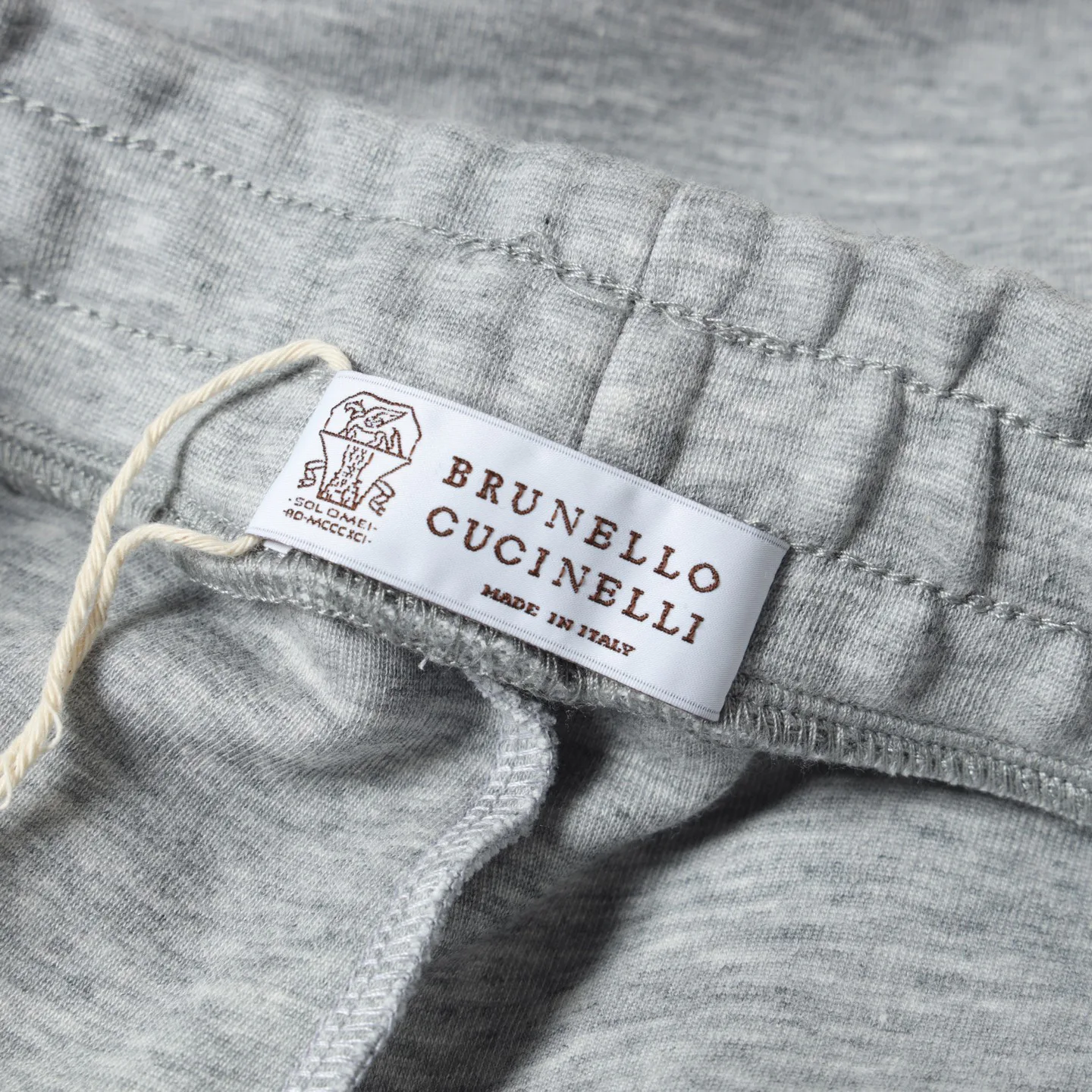 Шорты Мужские Brunello Cucinelli 18343824