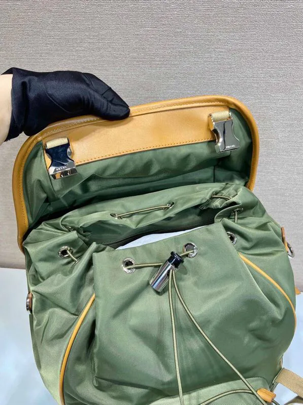 Рюкзаки Женские Prada 18362290
