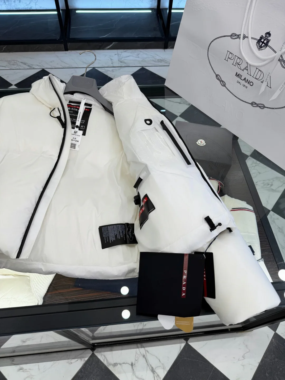 Куртки И Пуховики Женские Prada 19964149