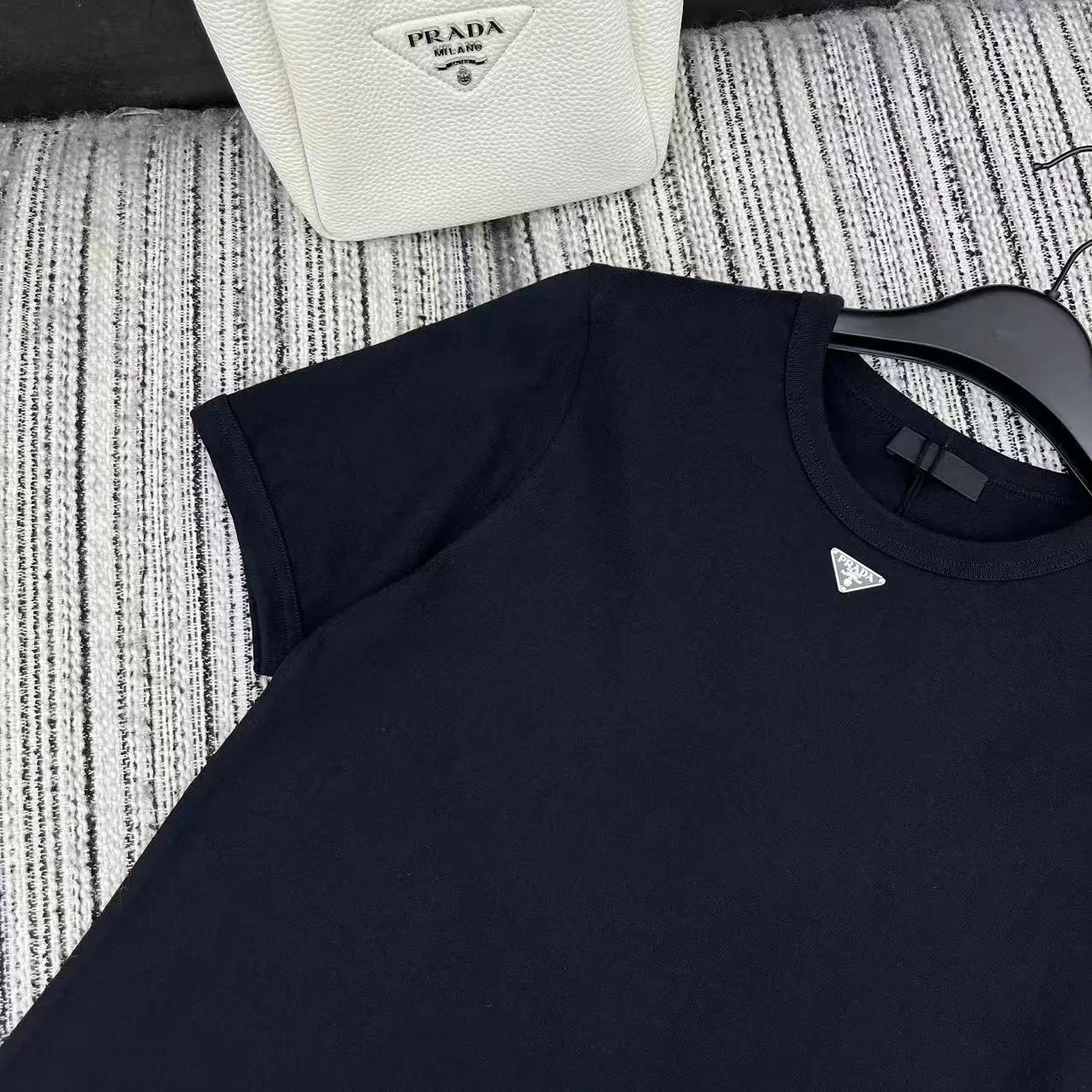 Футболки Женские Prada 11898016