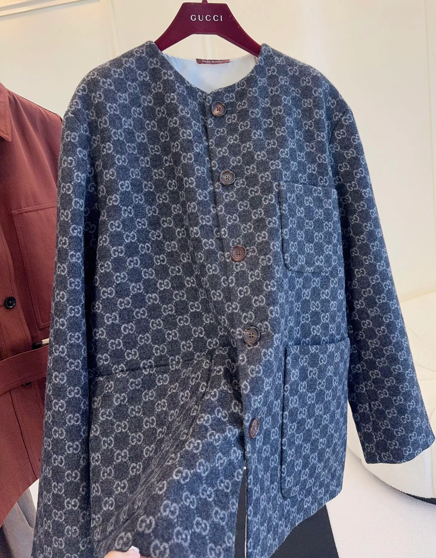 Куртки И Пуховики Женские Gucci 18866534
