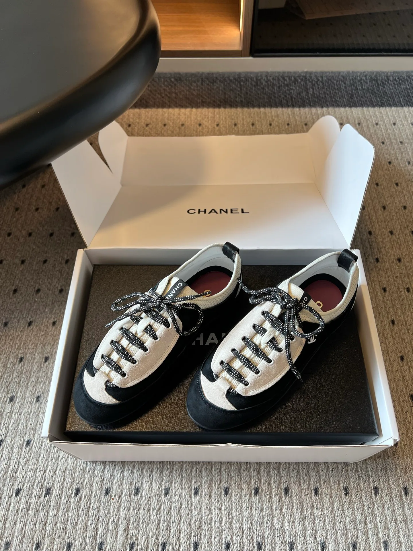 Кроссовки Женские Chanel 17419361