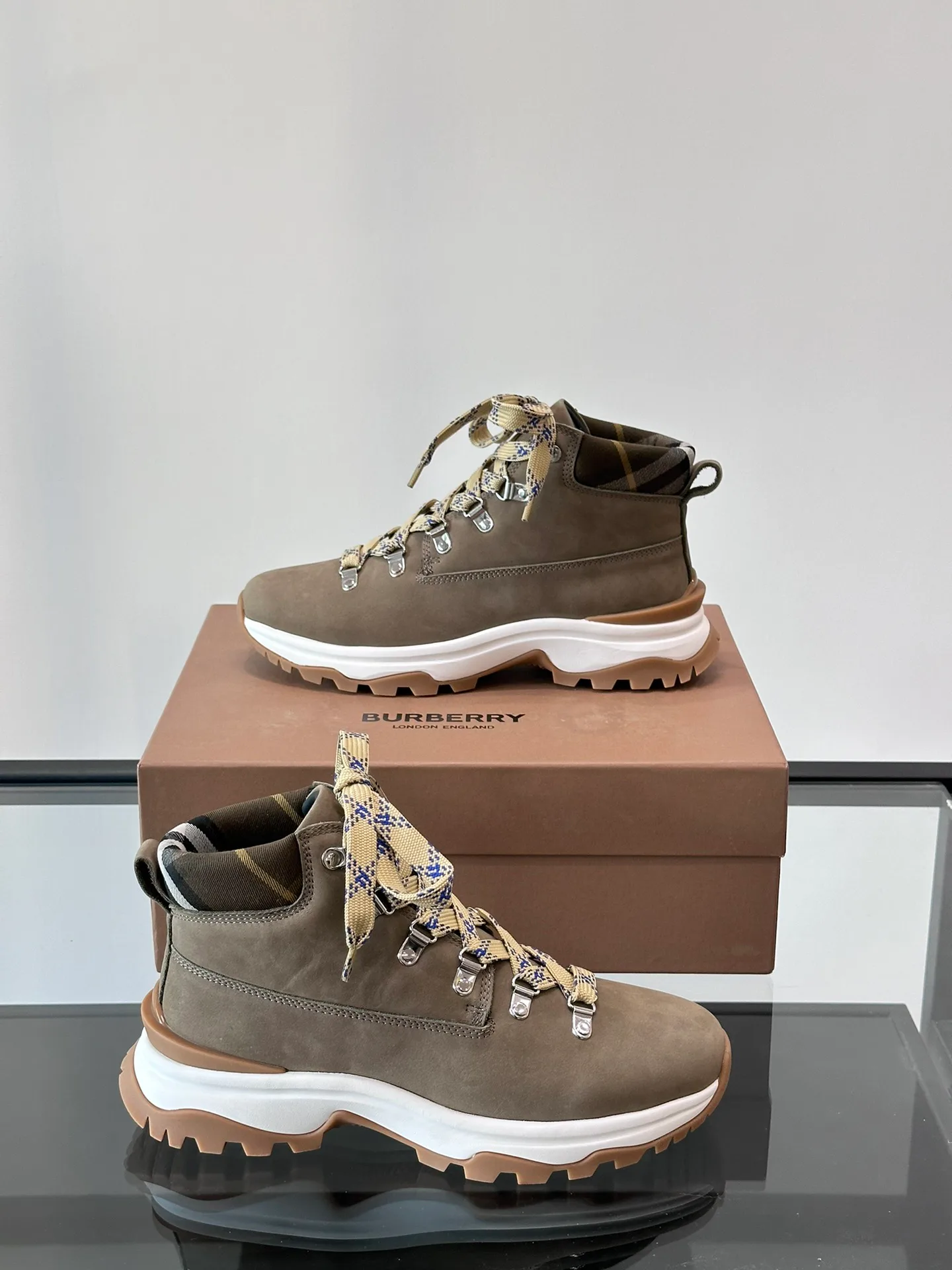 Кроссовки Мужские Burberry 848752