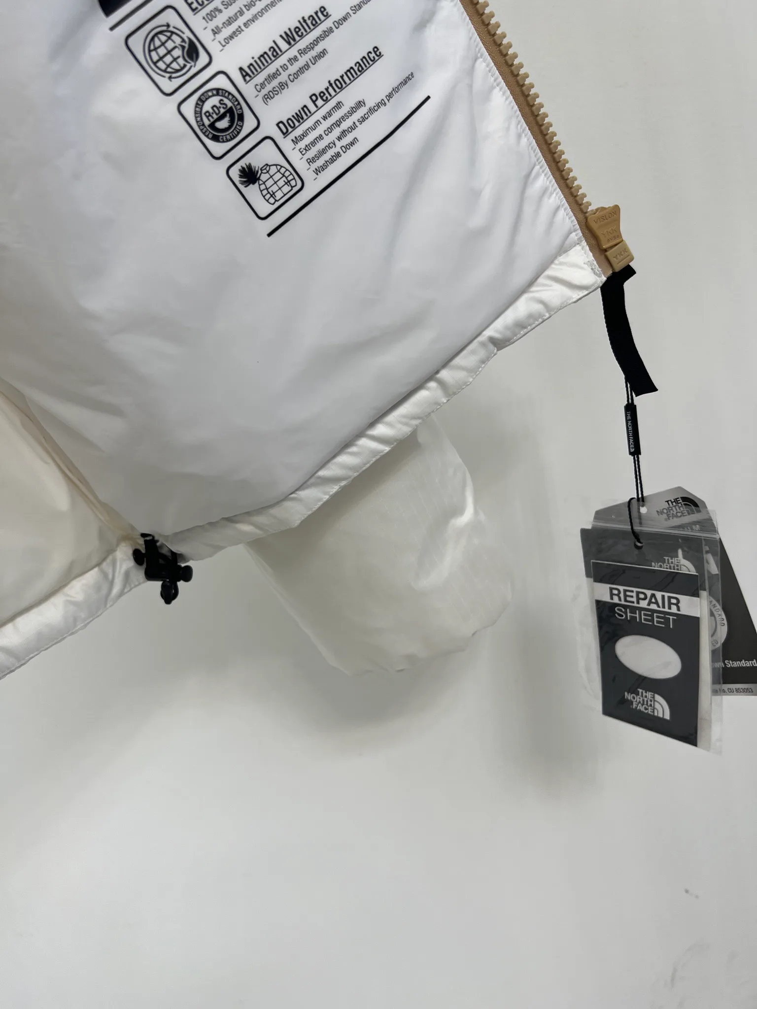 Куртки И Пуховики Женские The North Face 18415989