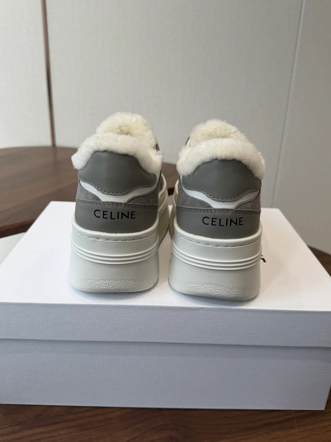 Кроссовки Женские Celine 18670159
