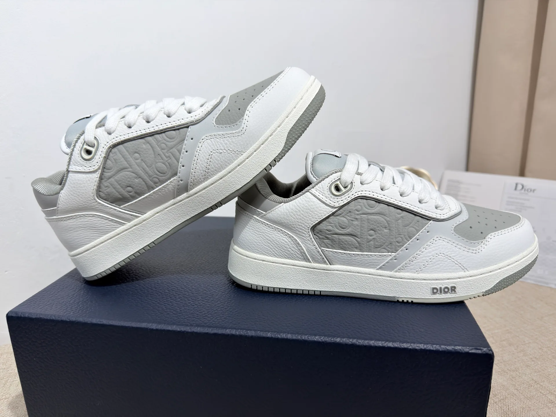 Кроссовки Женские Christian Dior 11456088