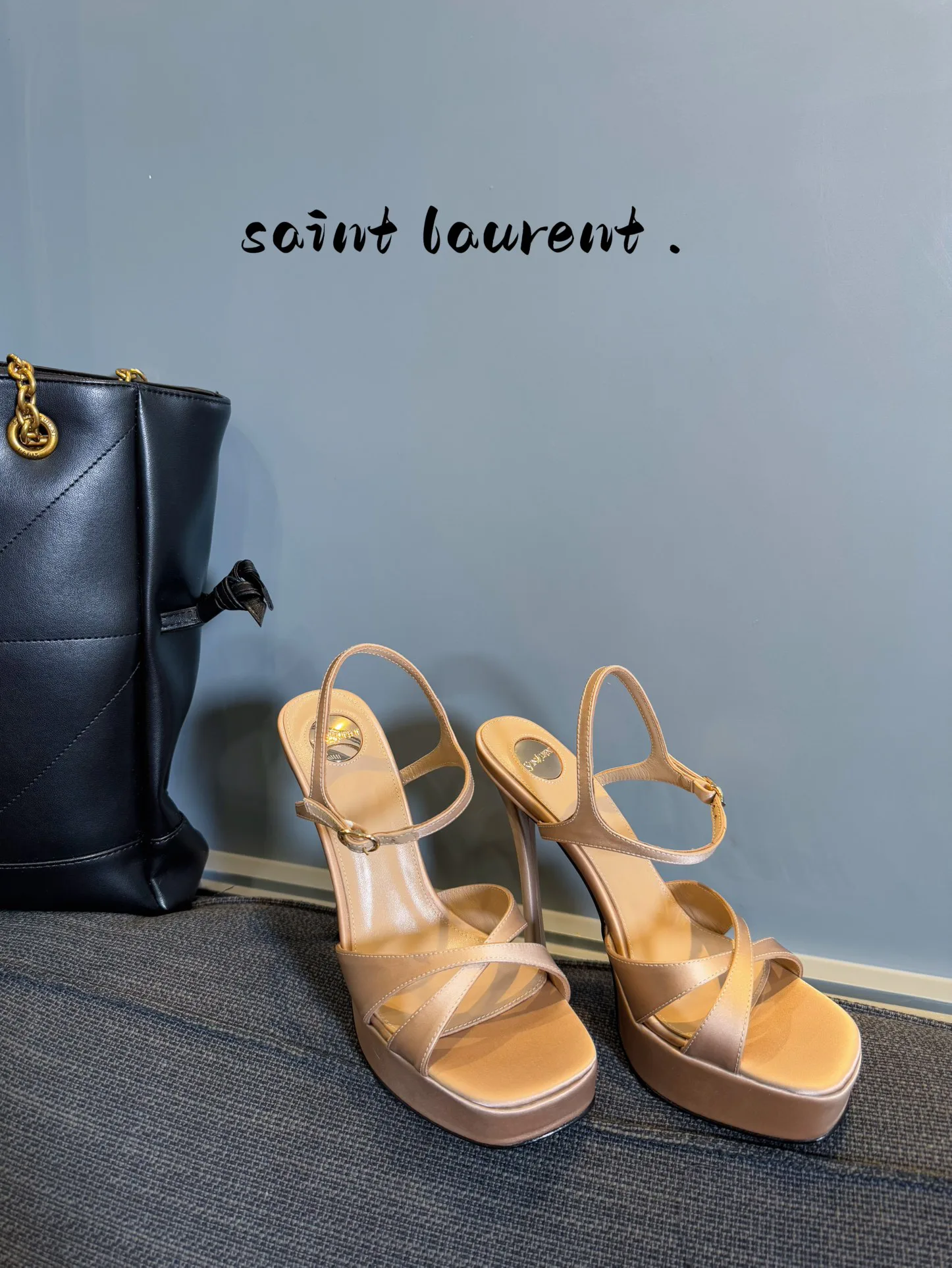 Босоножки Женские Saint Laurent 19211